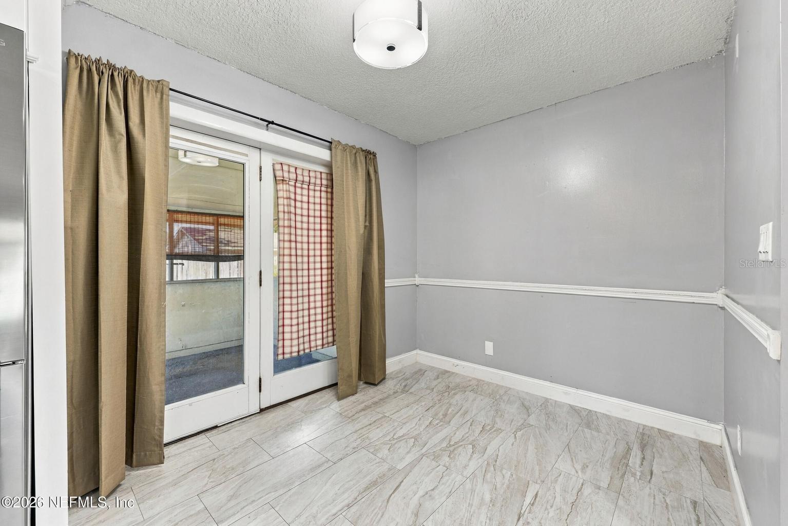 Room - 6054 TOYOTA DR, JACKSONVILLE