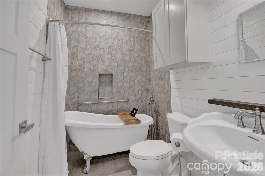 Staged photo; property rents unfurnished. - 11216 Vanguard Parkway, Huntersville