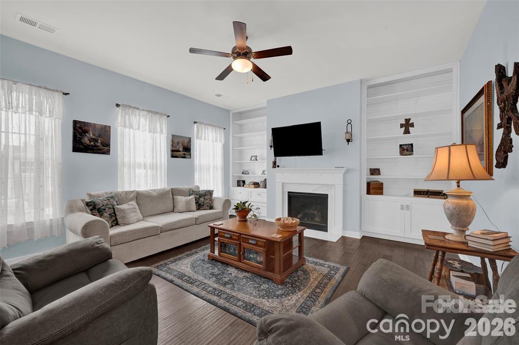 Staged photo; property rents unfurnished. - 11216 Vanguard Parkway, Huntersville