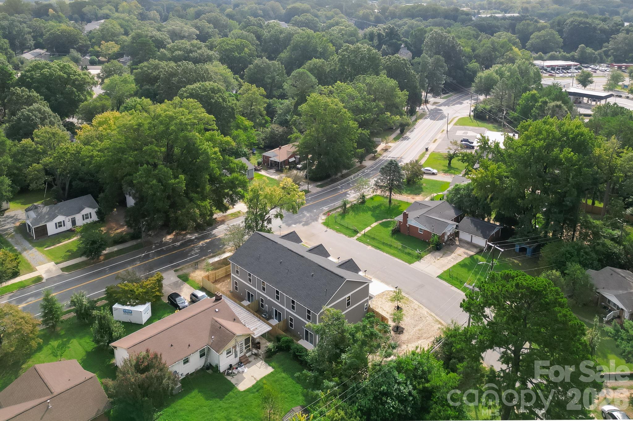 Triplex at 3304-3312 Meredith Avenue, Charlotte, photo 3 of 33