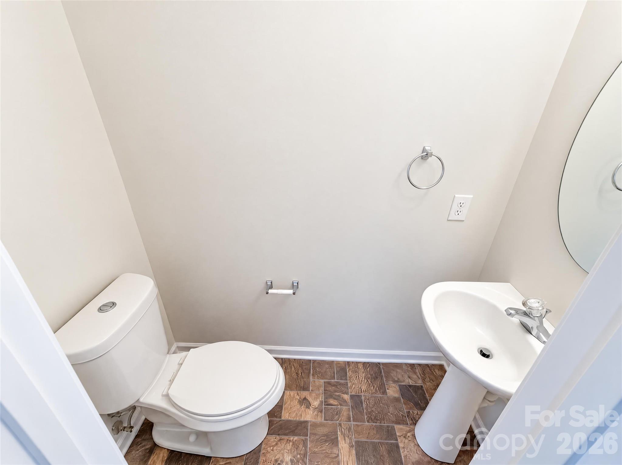 Townhouse at 11350 Stone Trail Road, Charlotte, photo 9 of 22