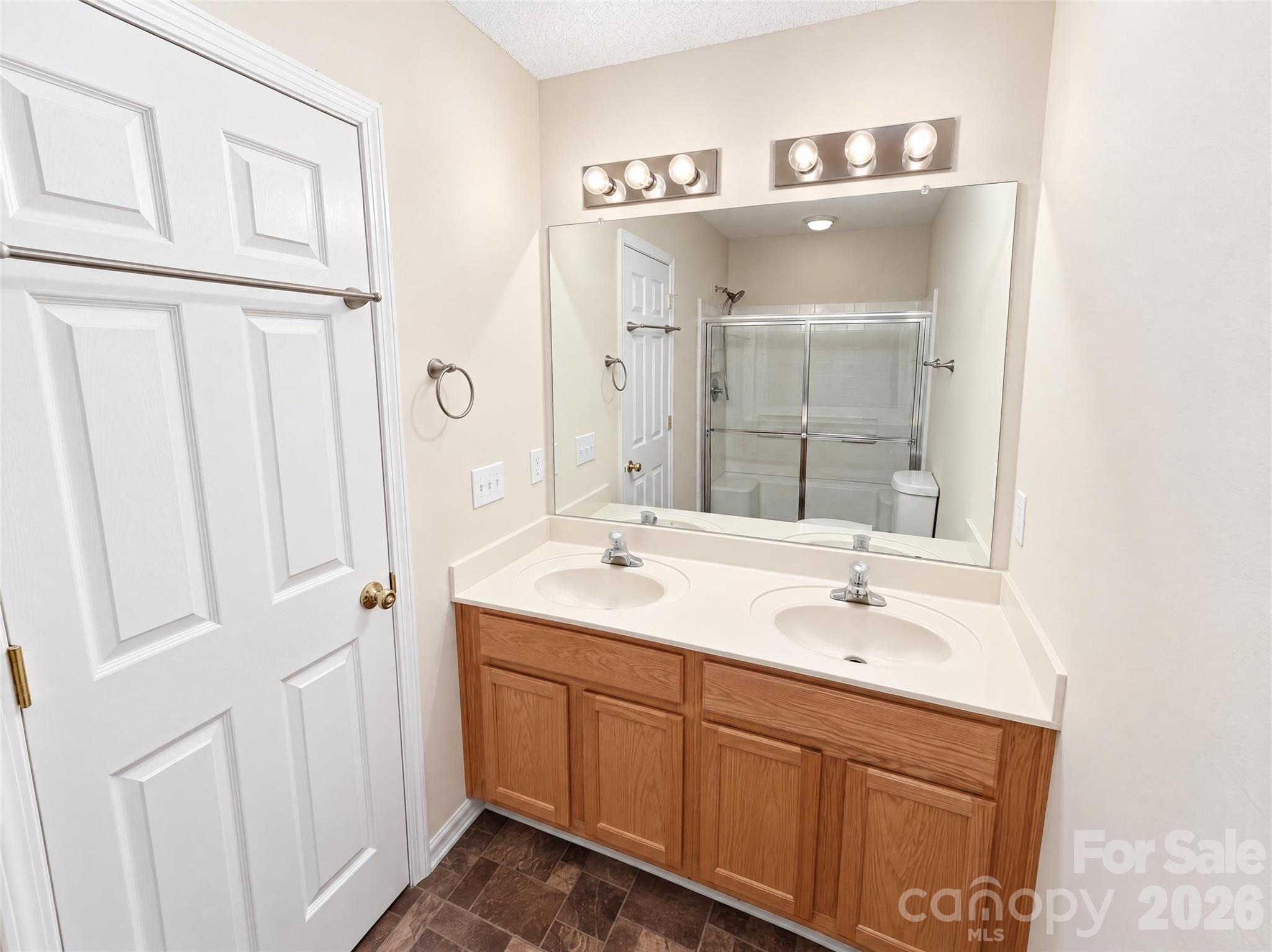Townhouse at 11350 Stone Trail Road, Charlotte, photo 11 of 22