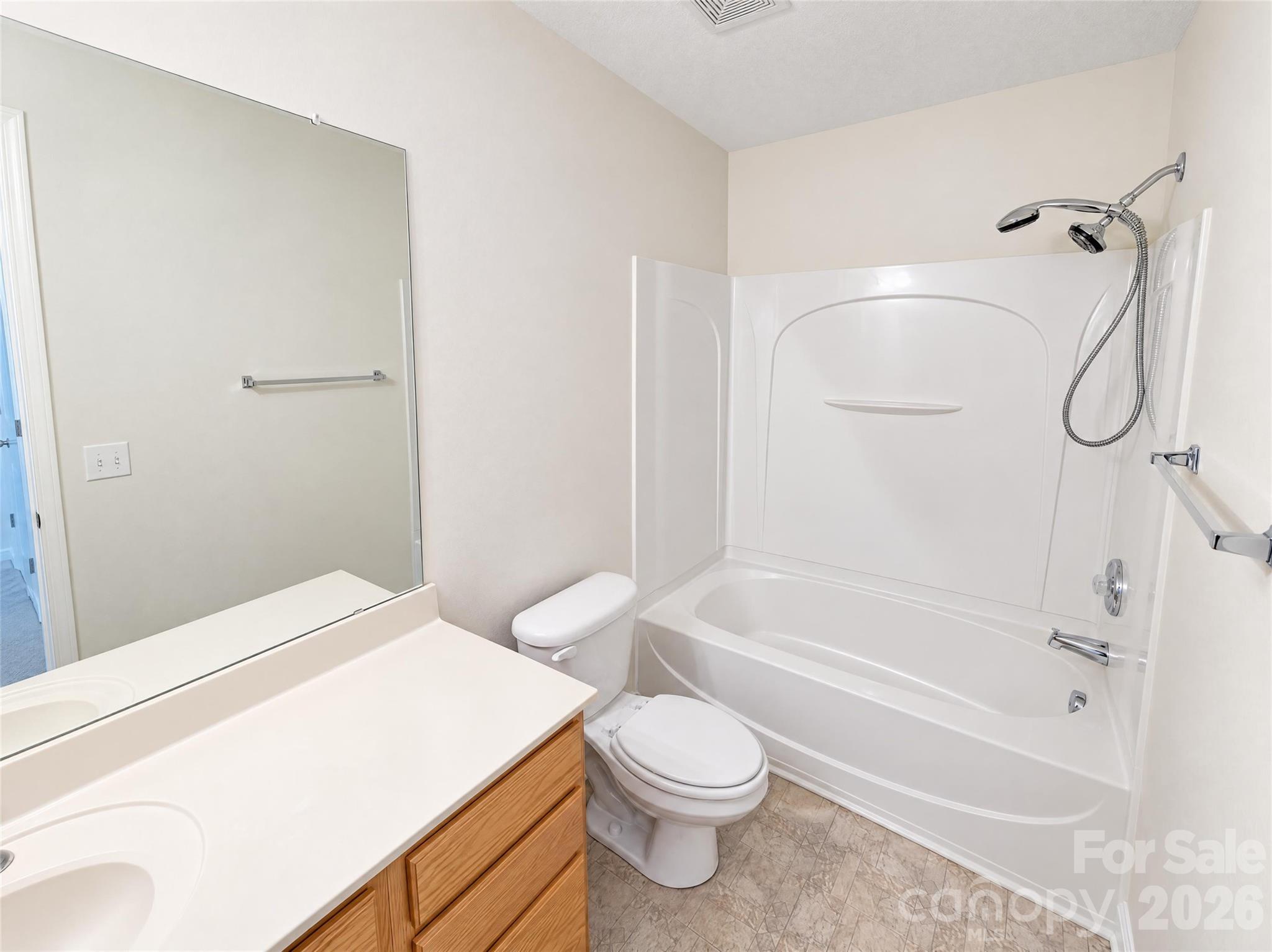 Townhouse at 11350 Stone Trail Road, Charlotte, photo 17 of 22
