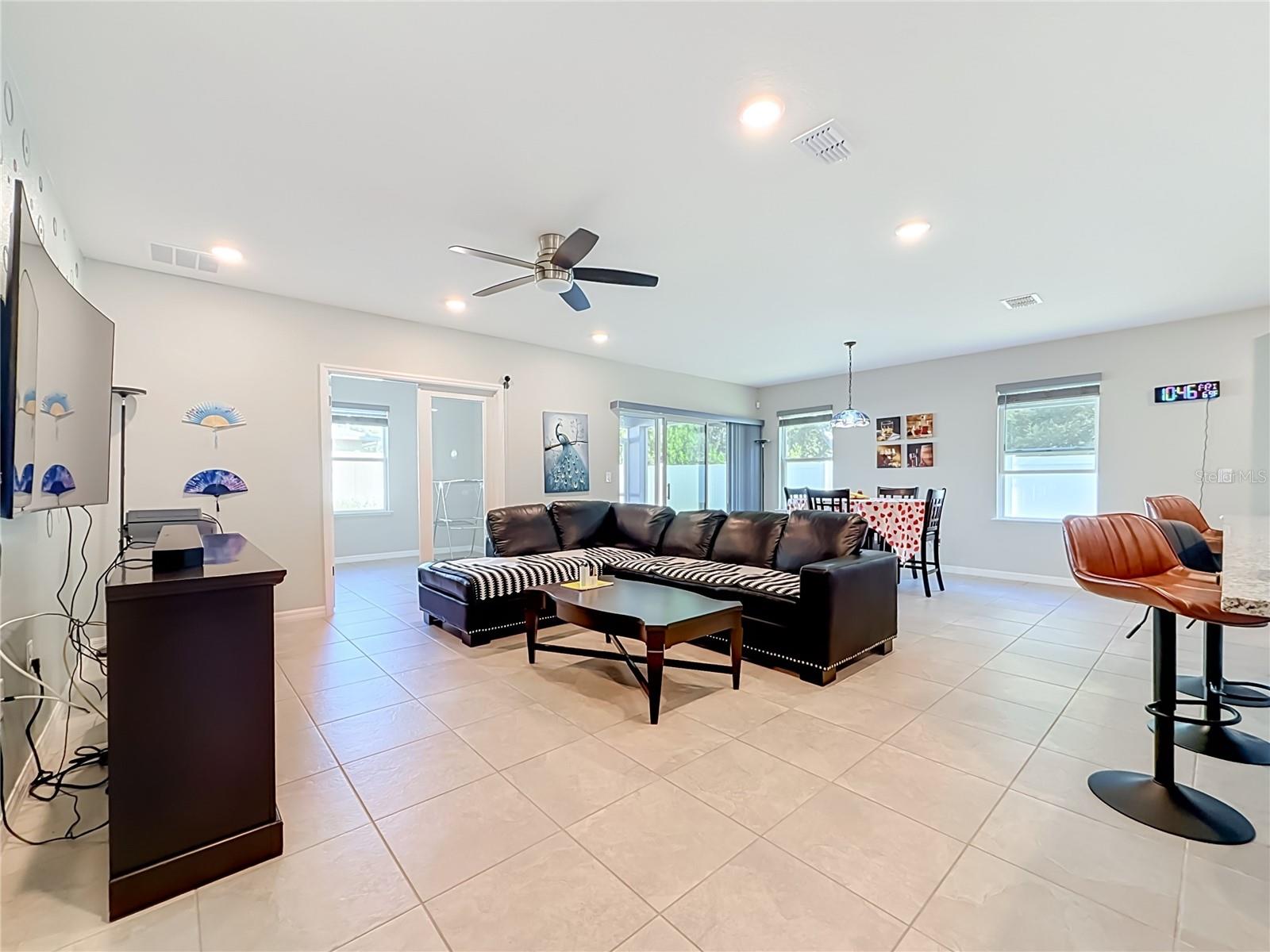 Living Area - Dining Area - 7333 MILLSTONE ST, SPRING HILL
