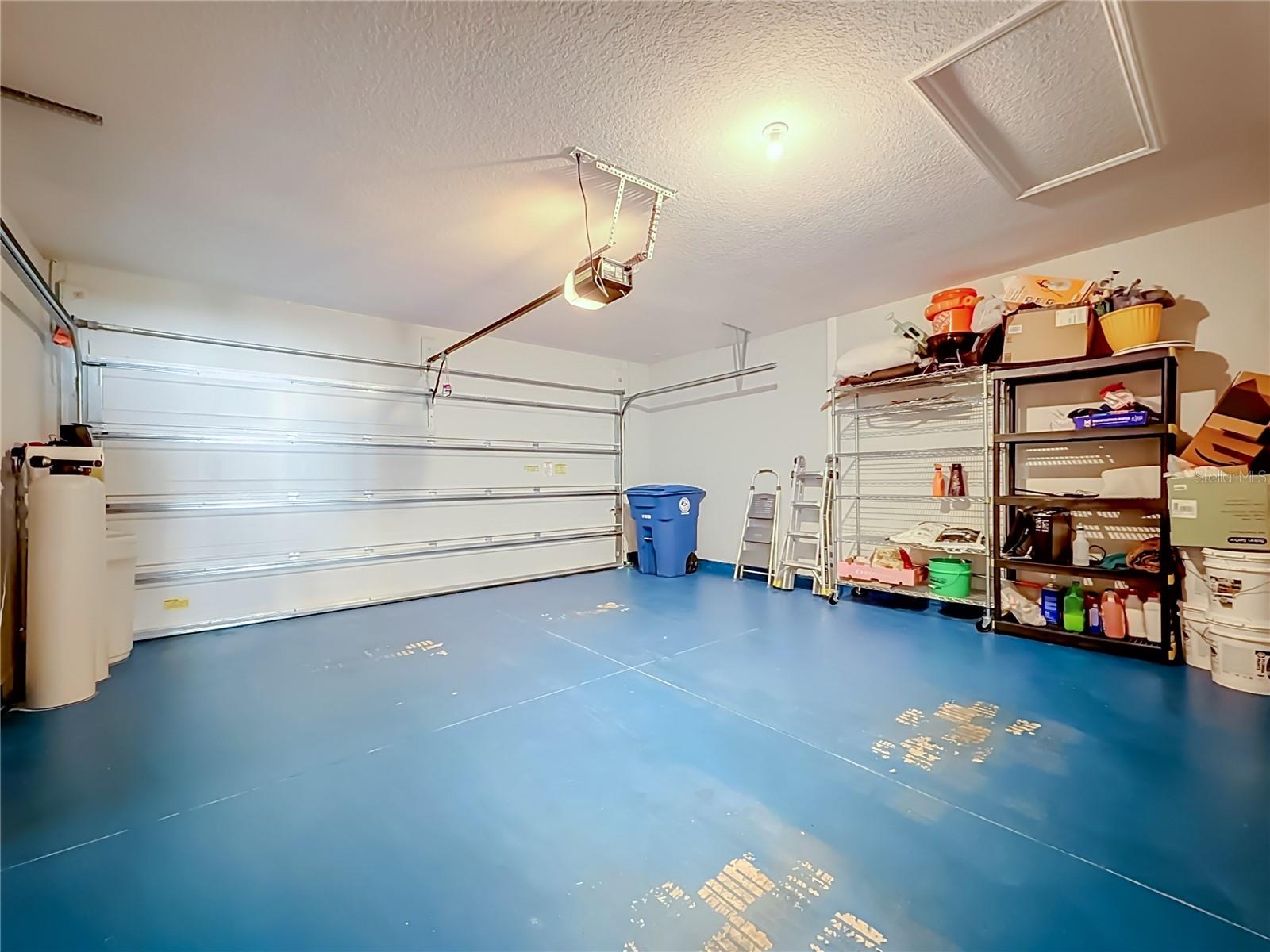 Garage - 7333 MILLSTONE ST, SPRING HILL