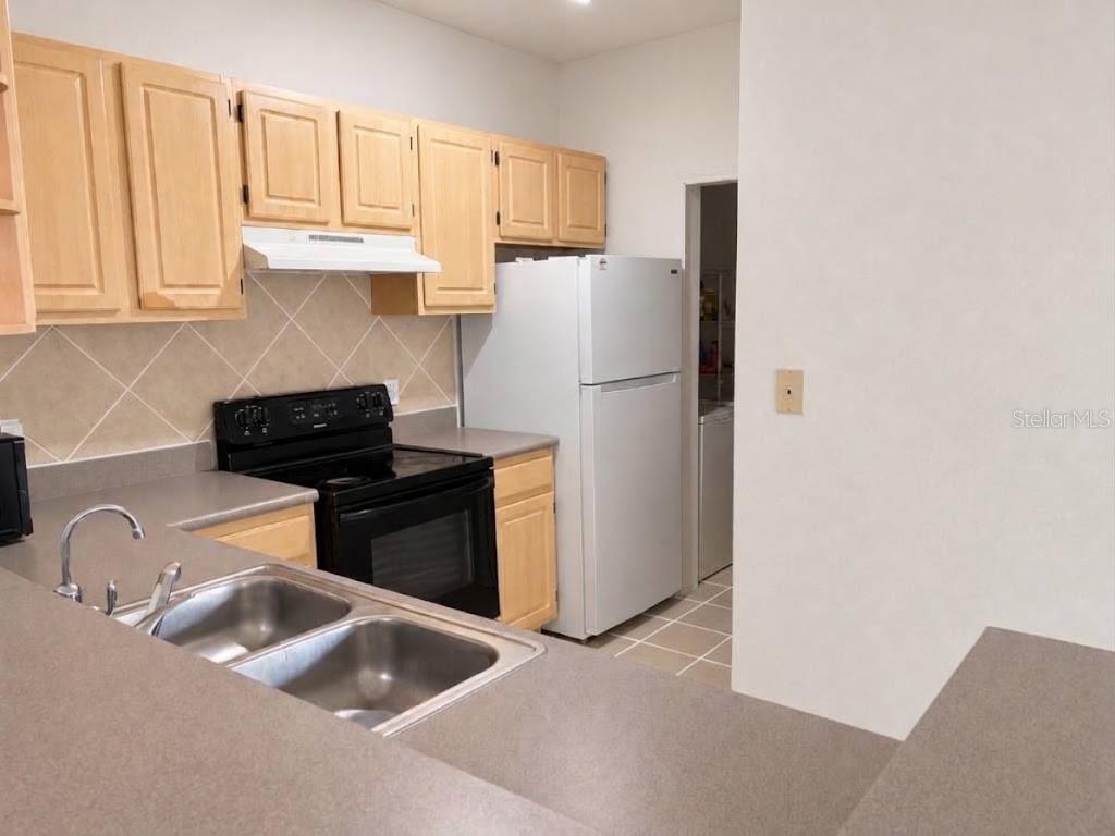 Condominium at 1325 LAKE SHADOW CIR #12103, MAITLAND, photo 11 of 36