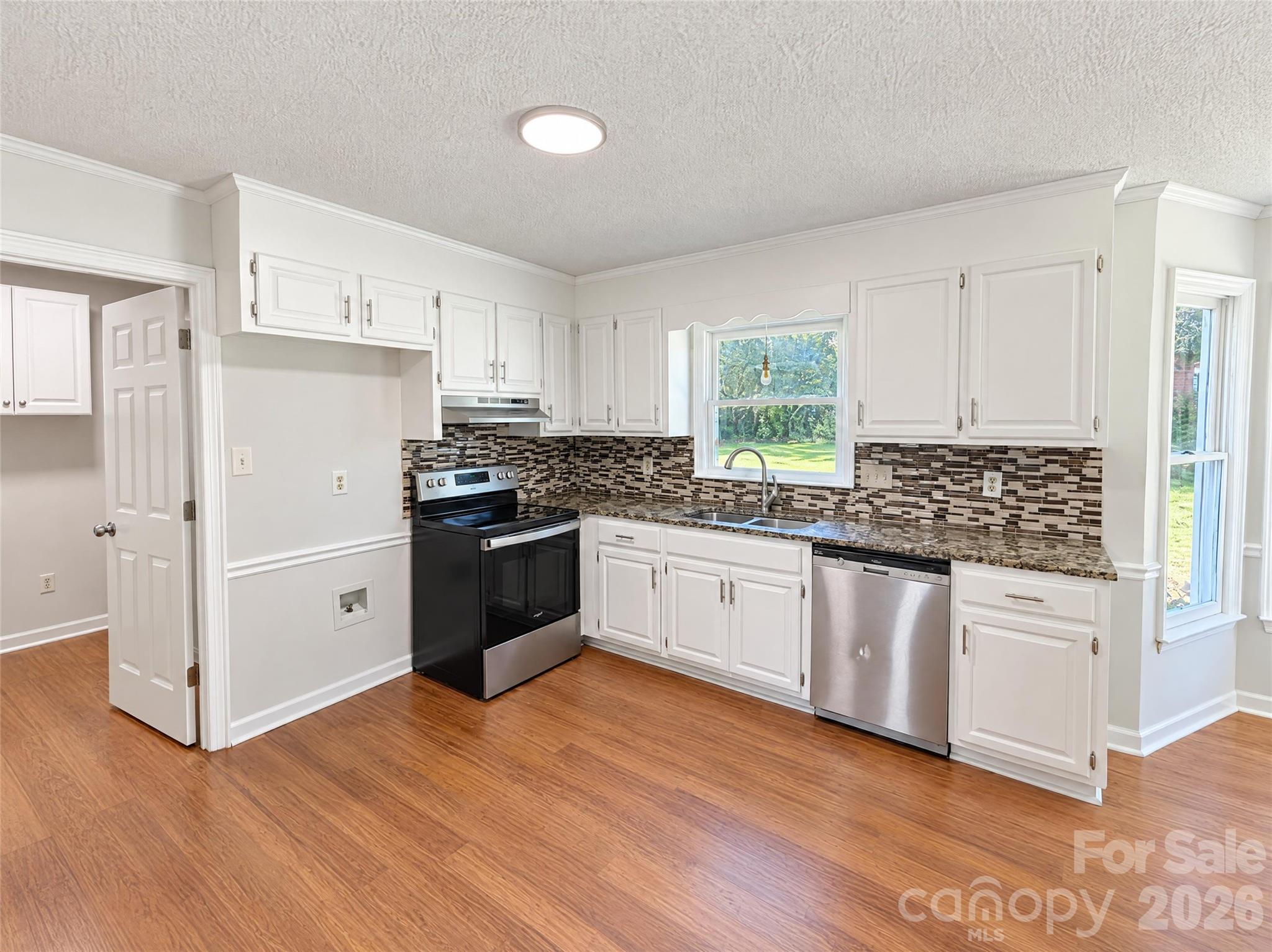 Single Family Residence at 1608 Bishop Court, Belmont, photo 8 of 19