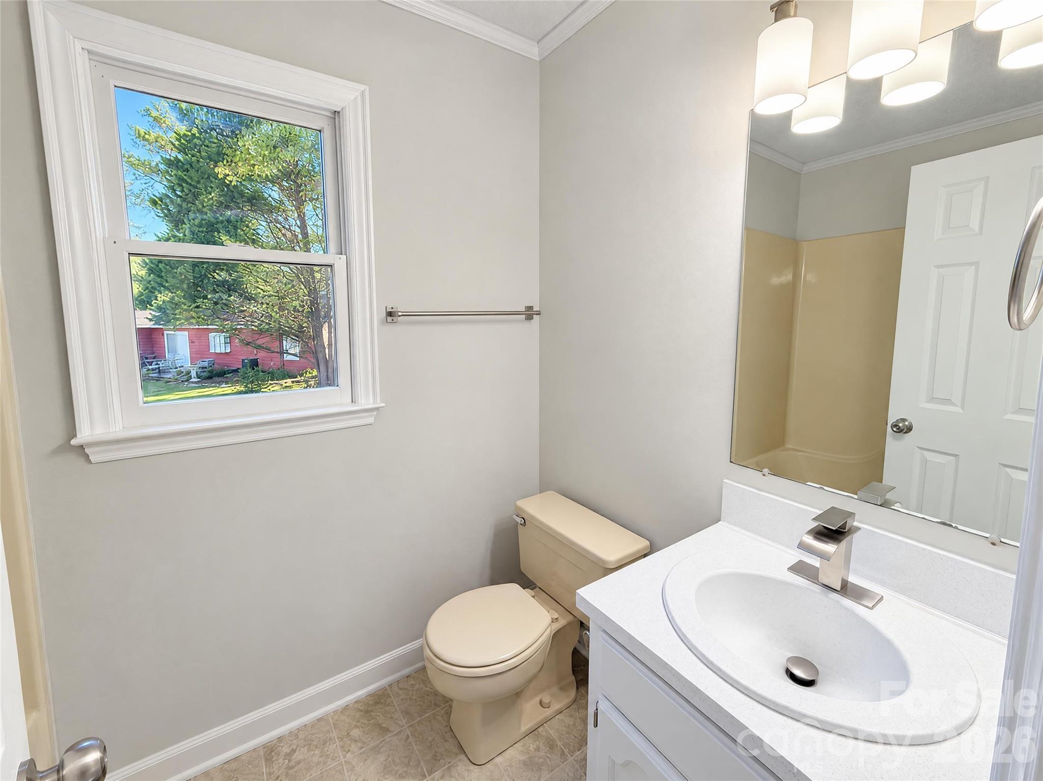 Single Family Residence at 1608 Bishop Court, Belmont, photo 15 of 19