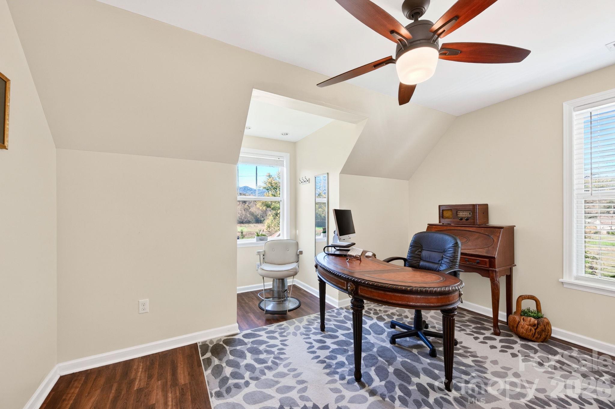 Upper-level bonus room or secondary primary with an ensuite bathroom - 10 Hominy Meadows Drive, Candler