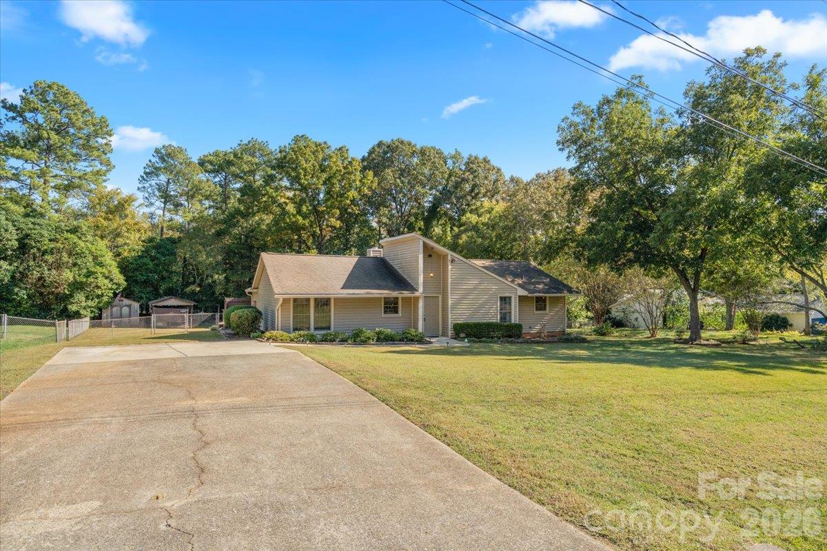 Single Family Residence at 838 Silver Fox Drive, Concord, photo 3 of 31