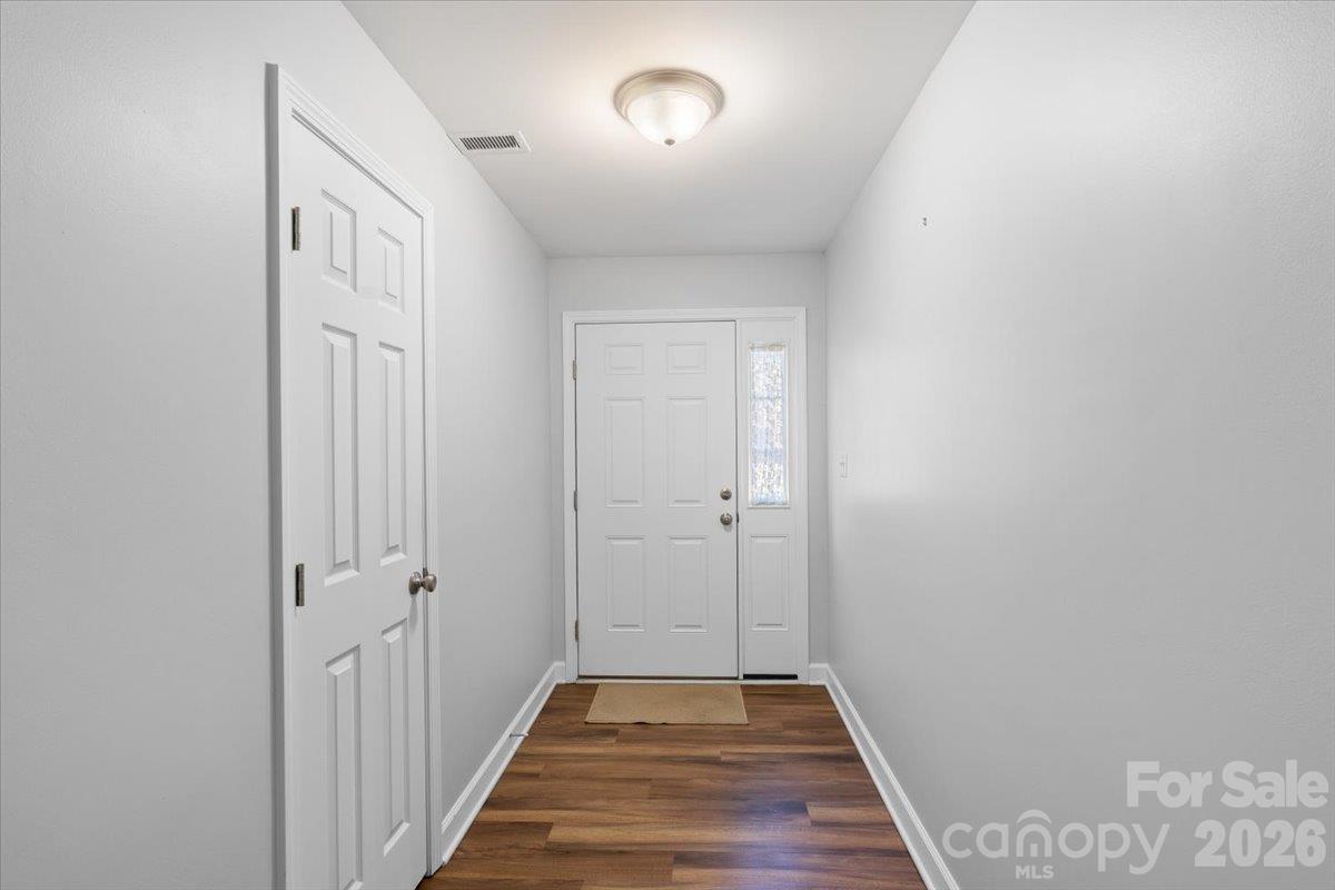Single Family Residence at 838 Silver Fox Drive, Concord, photo 4 of 31