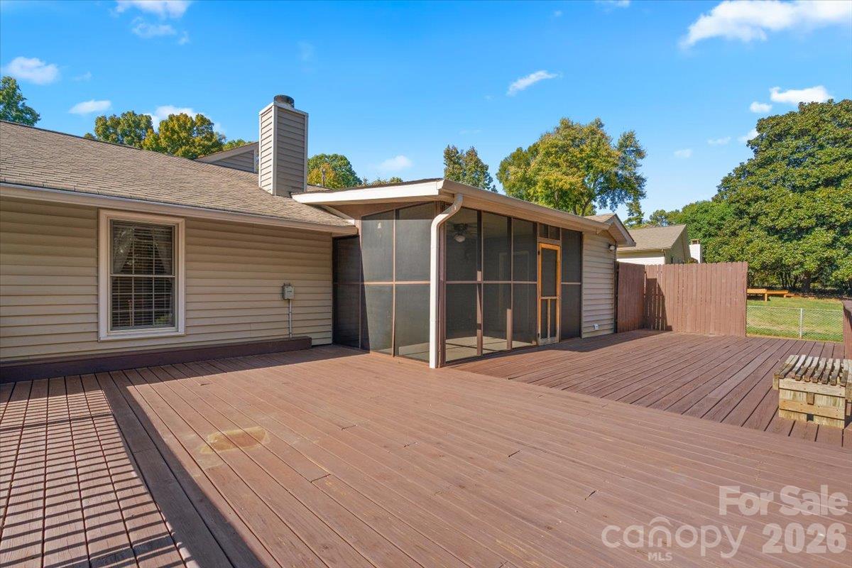 Single Family Residence at 838 Silver Fox Drive, Concord, photo 28 of 31