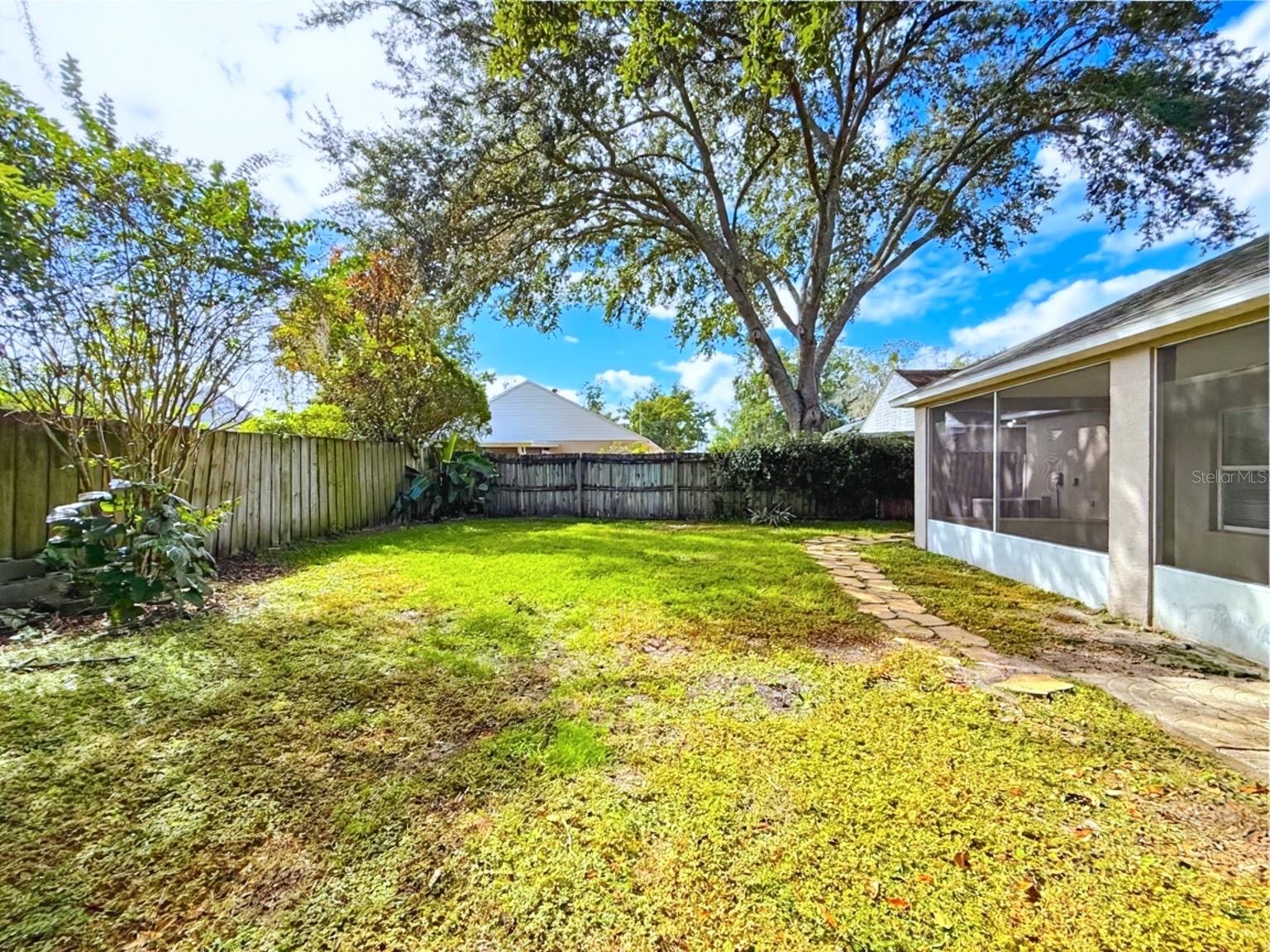 Single Family Residence at 1621 WEKIVA CROSSING BLVD, APOPKA, photo 13 of 32