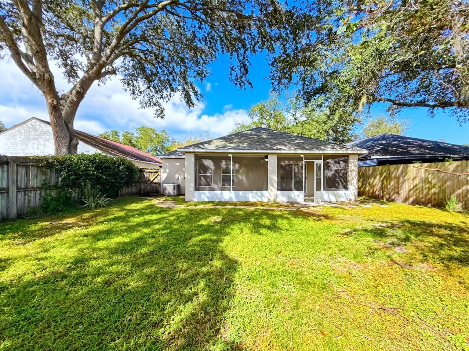 Single Family Residence at 1621 WEKIVA CROSSING BLVD, APOPKA, photo 31 of 32