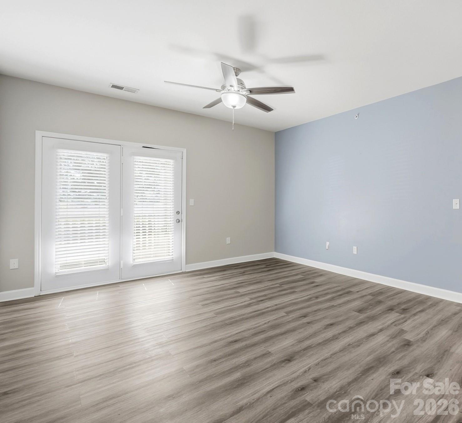 Bright Open Living Room - 9934 Hyde Glen Court, Charlotte