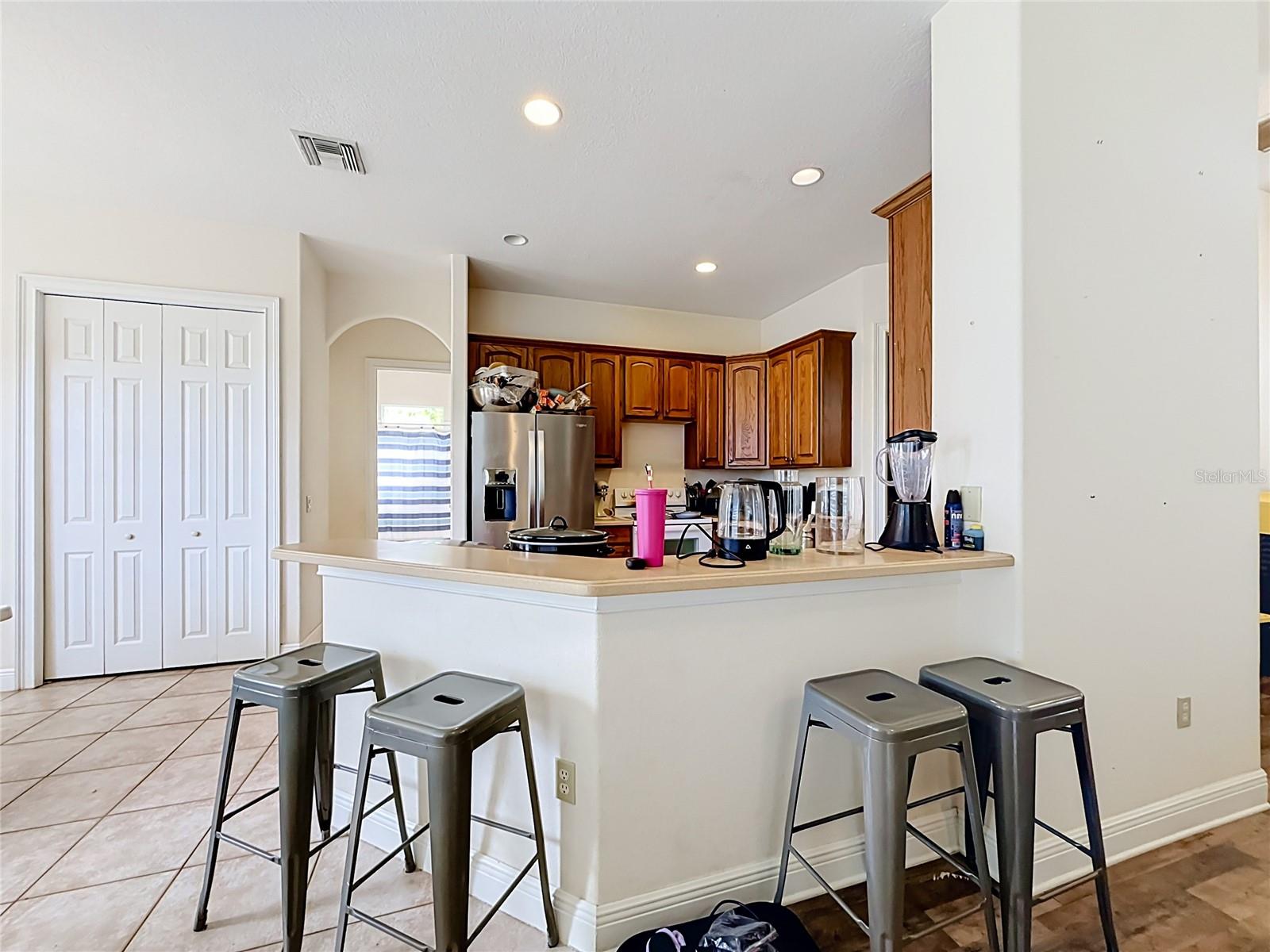 Single Family Residence at 38634 LAKEVIEW WALK, LADY LAKE, photo 10 of 58
