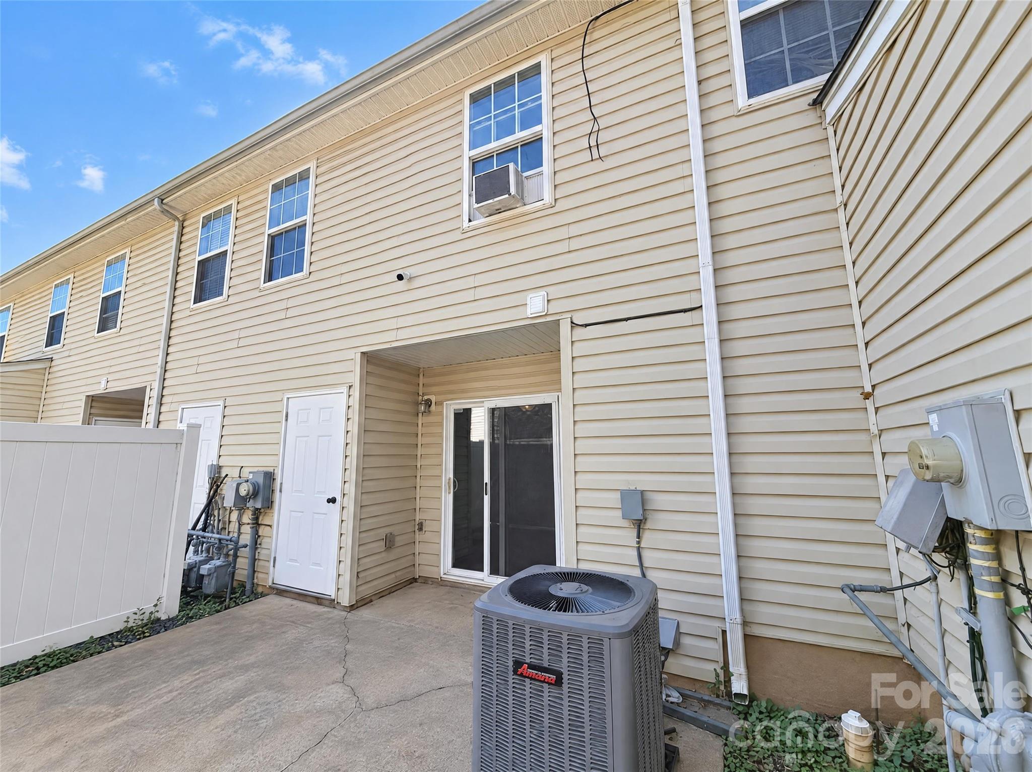 Townhouse at 4212 Glenlea Commons Drive, Charlotte, photo 5 of 19