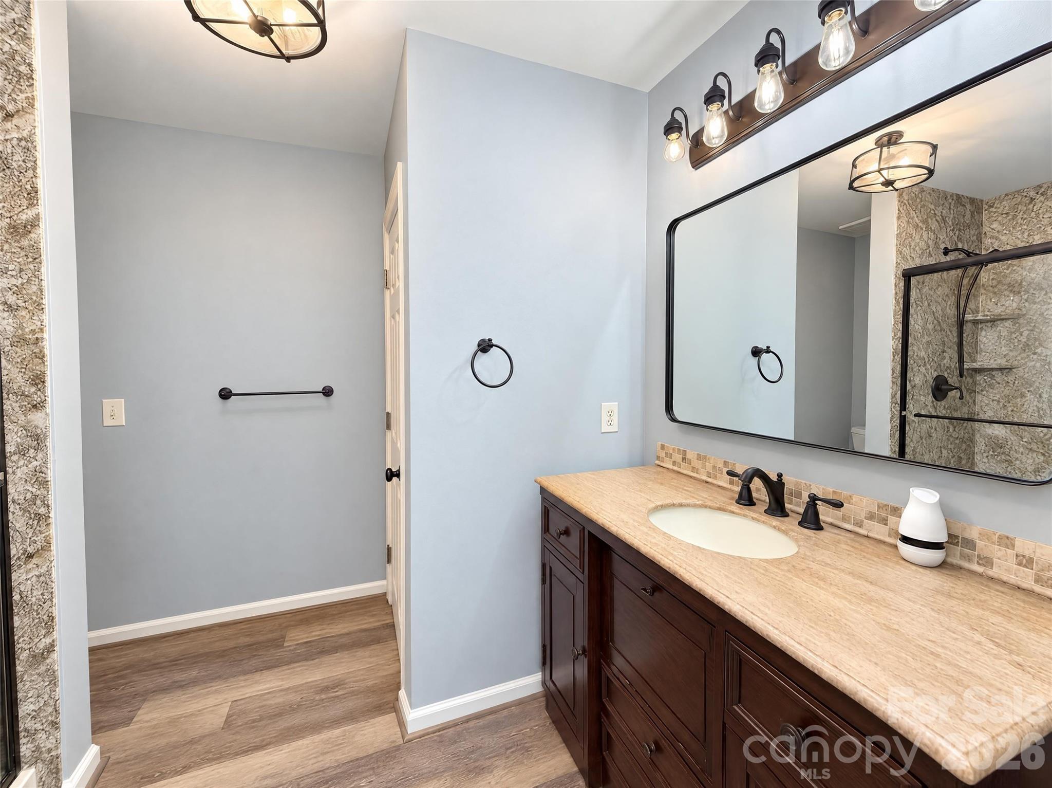Townhouse at 4212 Glenlea Commons Drive, Charlotte, photo 10 of 19