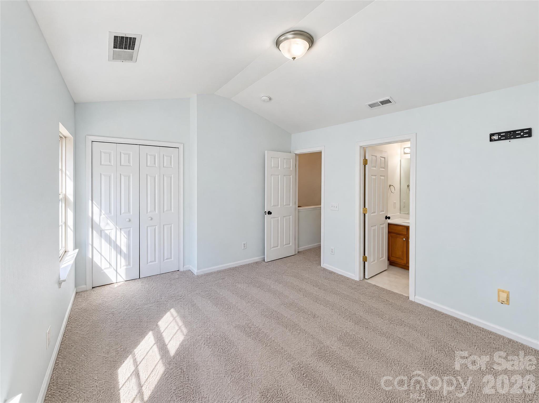 Townhouse at 4212 Glenlea Commons Drive, Charlotte, photo 14 of 19
