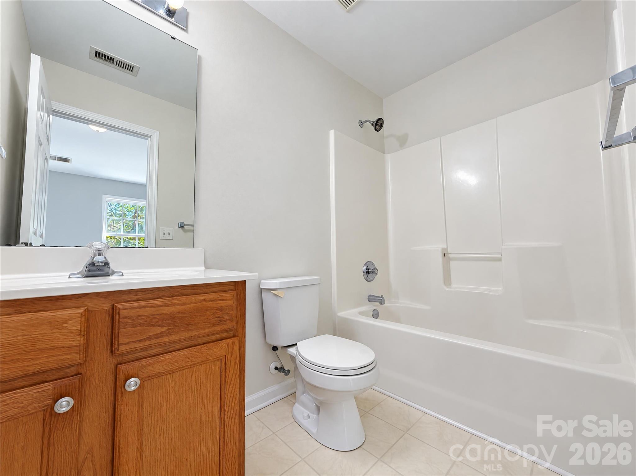 Townhouse at 4212 Glenlea Commons Drive, Charlotte, photo 15 of 19