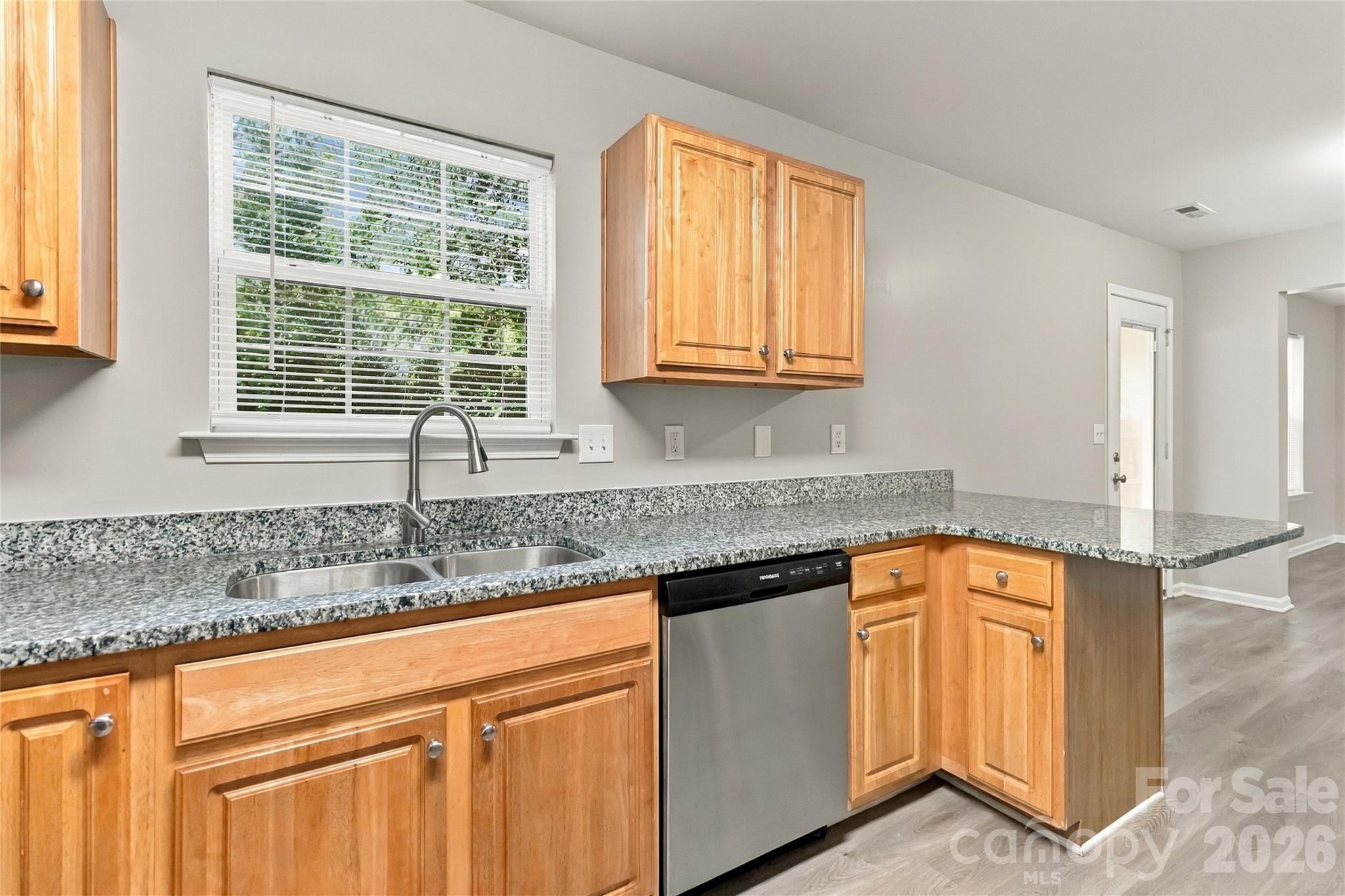 Single Family Residence at 815 Valley Ridge Road, Charlotte, photo 8 of 18