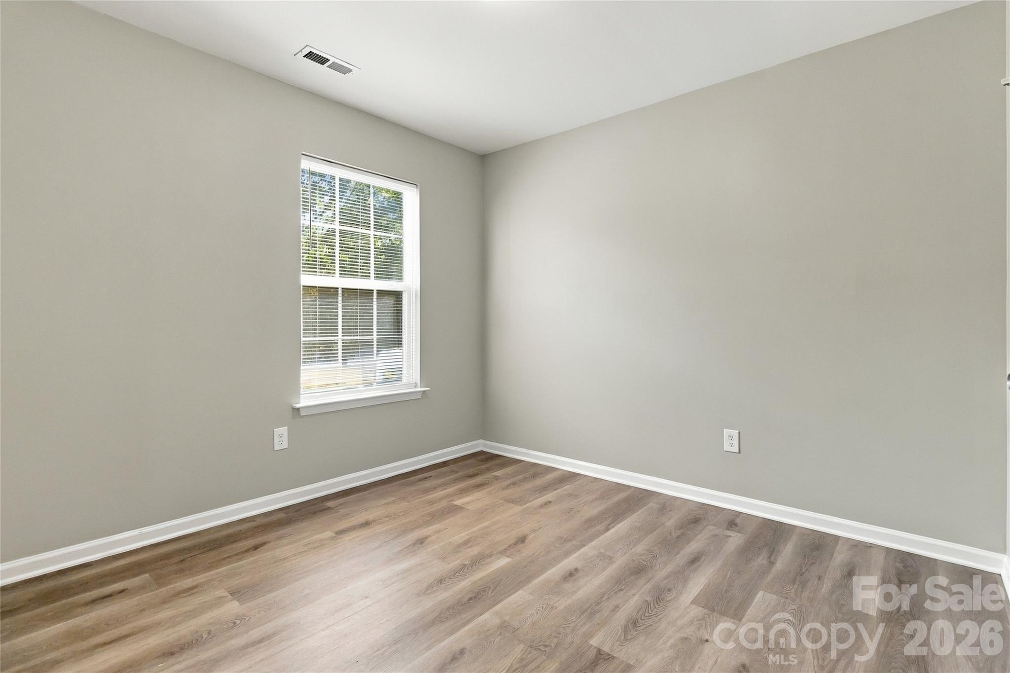 Single Family Residence at 815 Valley Ridge Road, Charlotte, photo 12 of 18