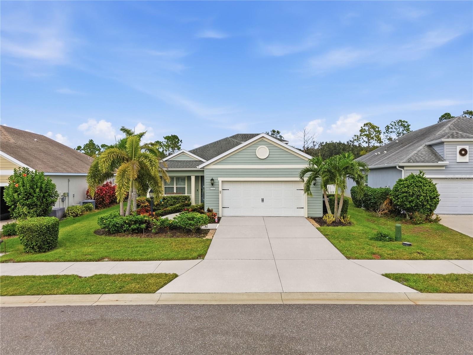 Single Family Residence at 1322 THORNBURY DR, PARRISH, photo 2 of 58