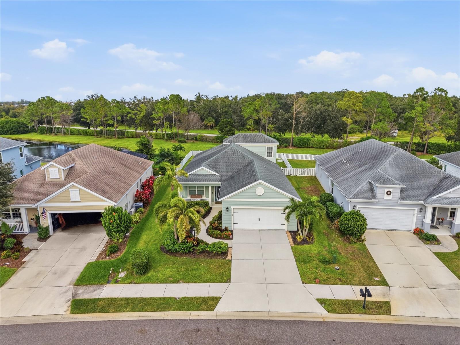Single Family Residence at 1322 THORNBURY DR, PARRISH, photo 3 of 58