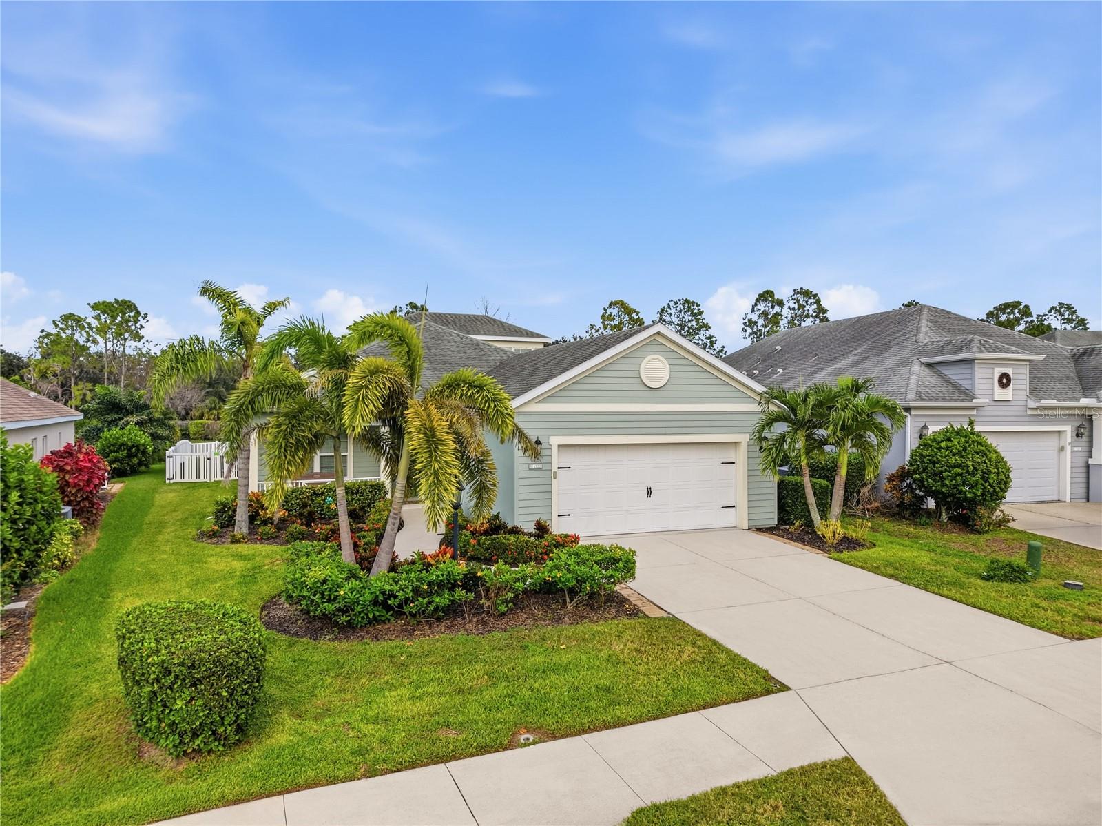 Single Family Residence at 1322 THORNBURY DR, PARRISH, photo 4 of 58