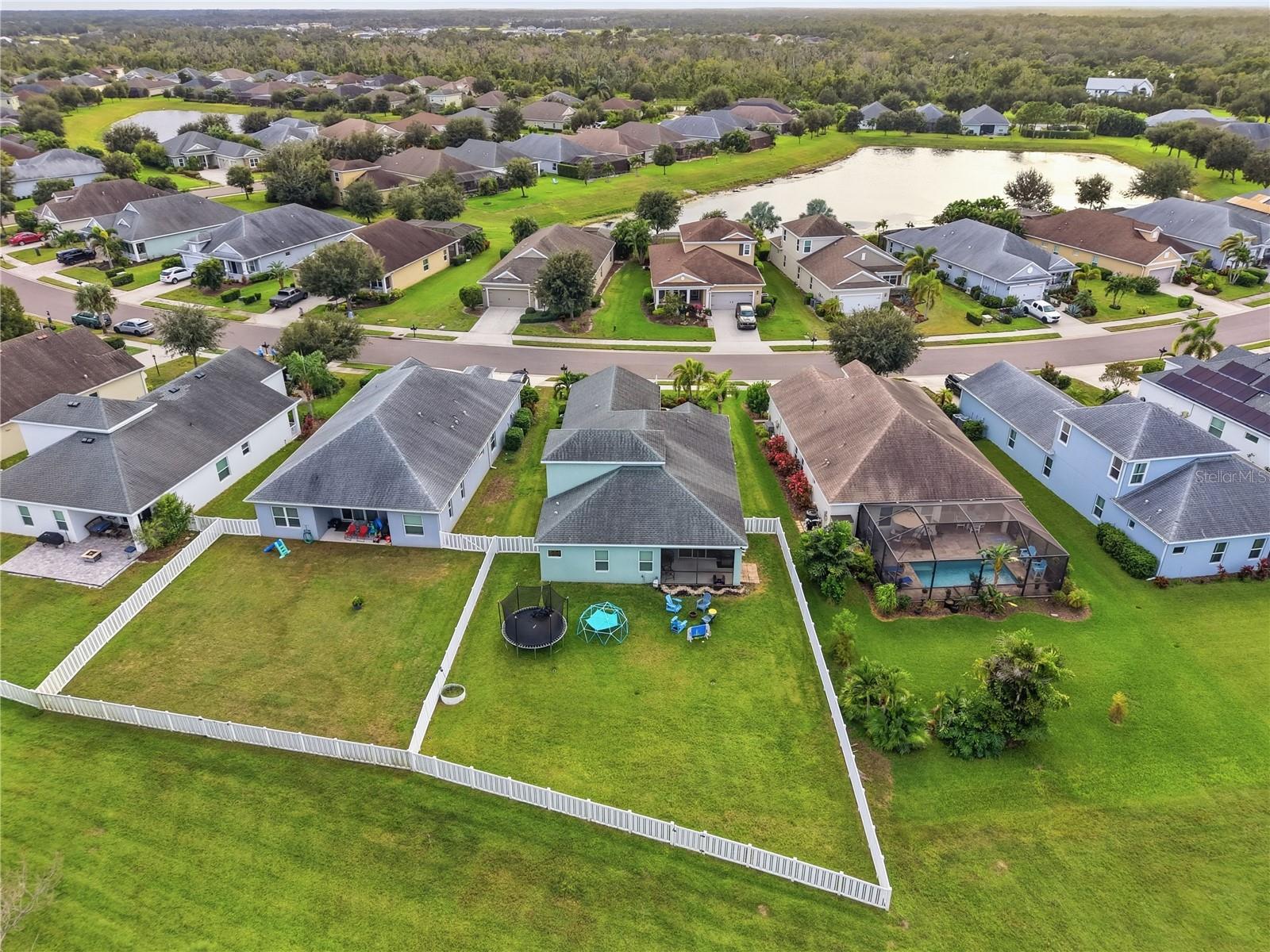 Single Family Residence at 1322 THORNBURY DR, PARRISH, photo 47 of 58