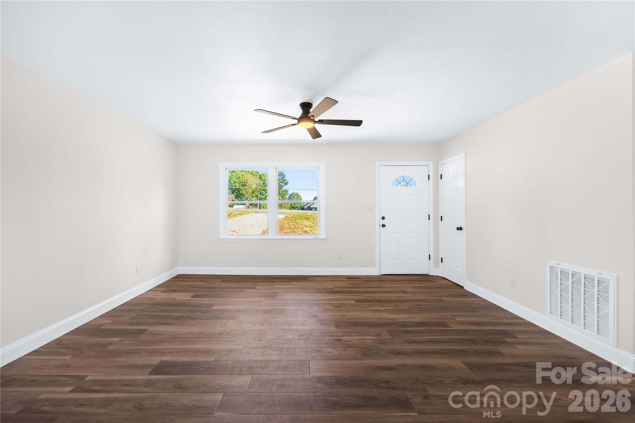 Single Family Residence at 158 Bell Farm Road, Statesville, photo 9 of 24