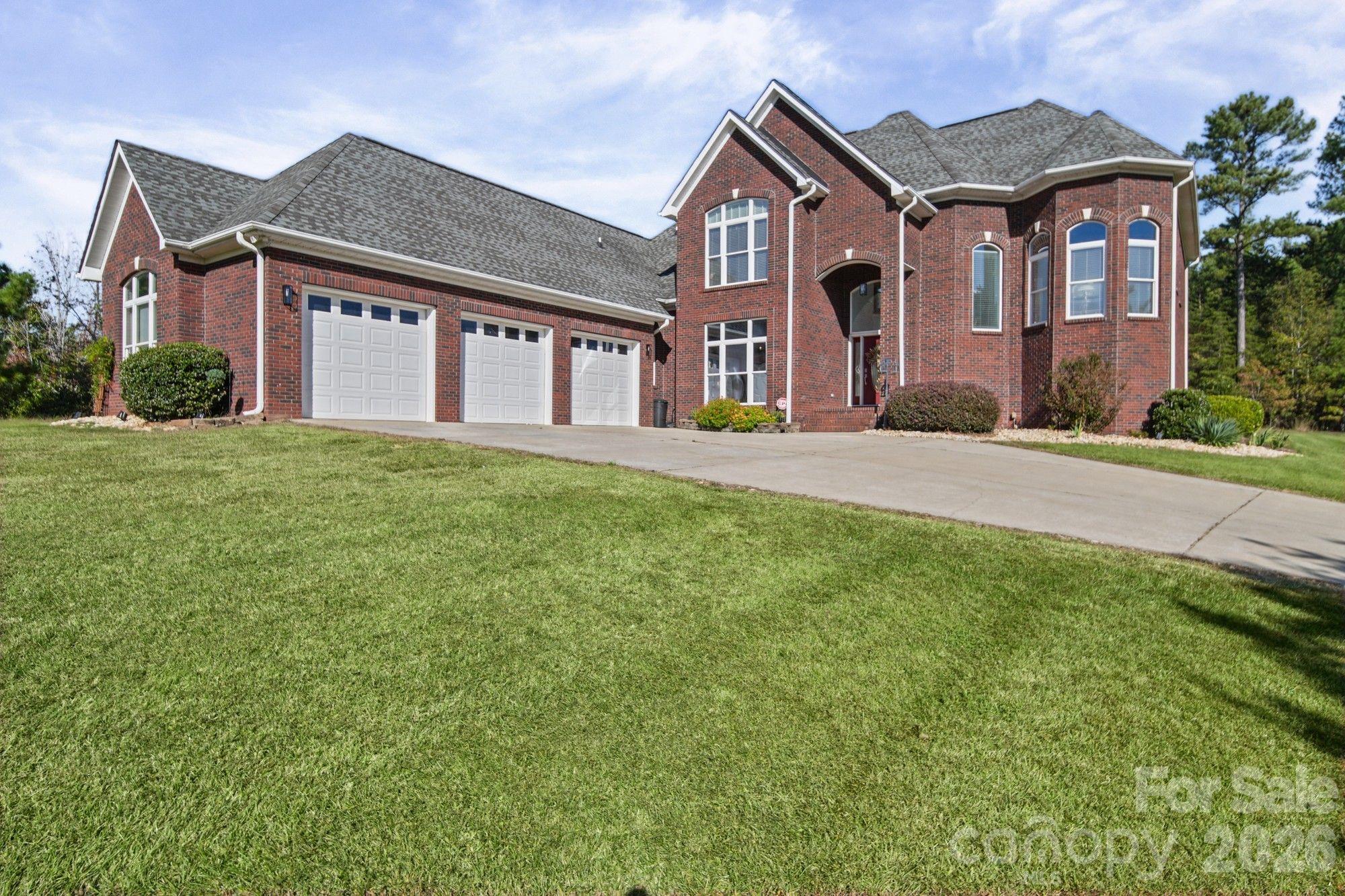 2621 Pine Point Drive