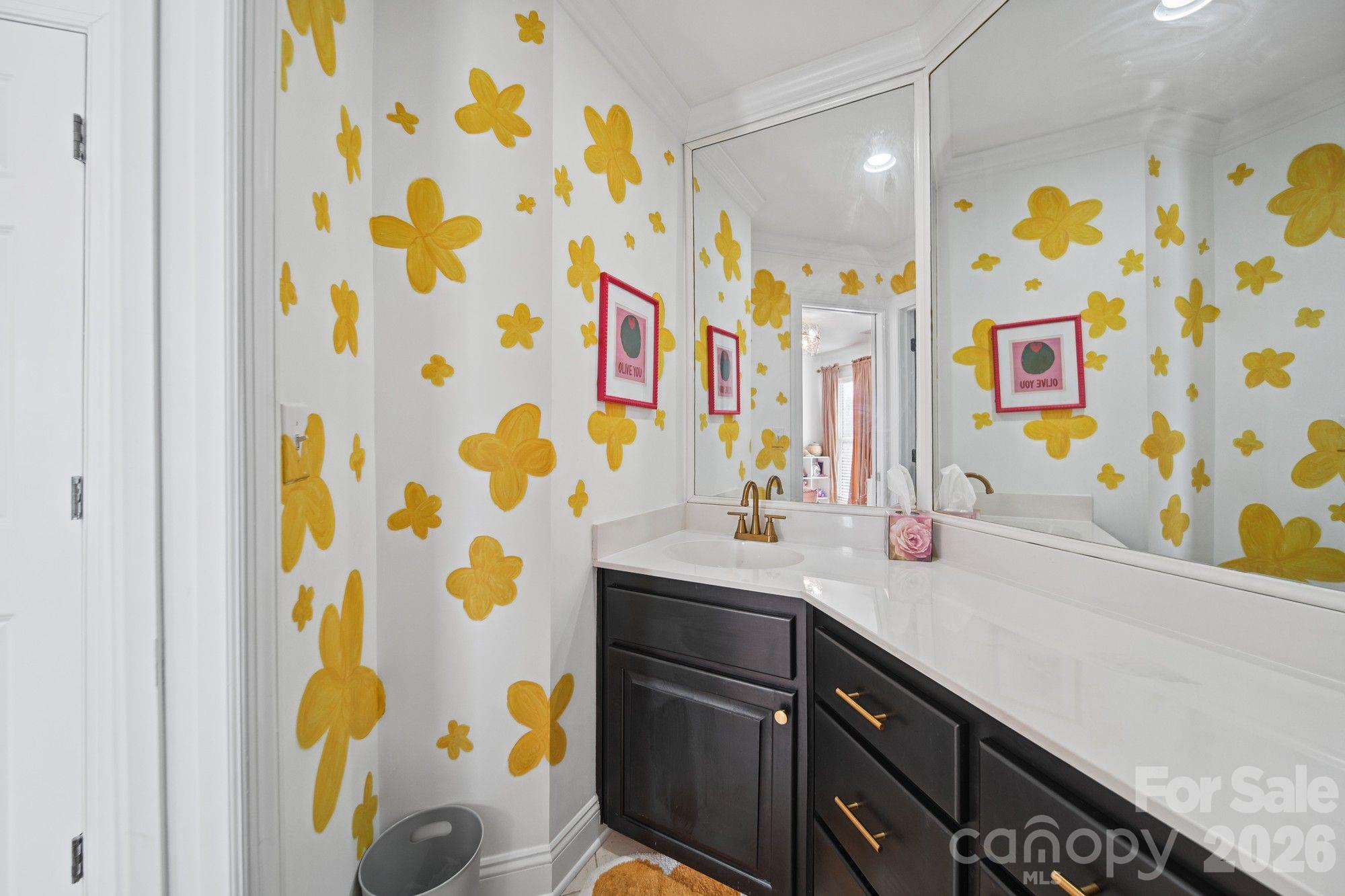 Single Family Residence at 2621 Pine Point Drive, York, photo 22 of 48