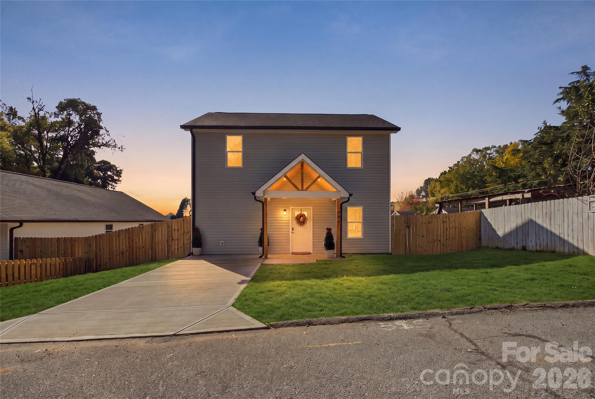 395 Brief Avenue SW