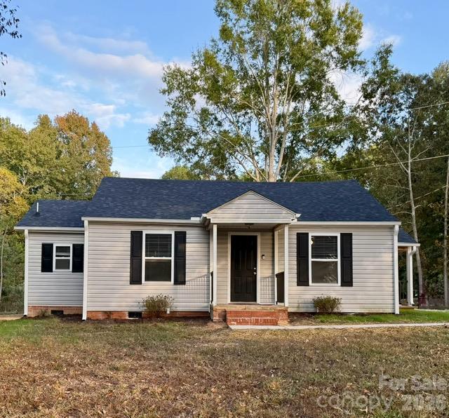 Single Family Residence at 1010 Trull Hinson Road, Wingate, photo 3 of 34