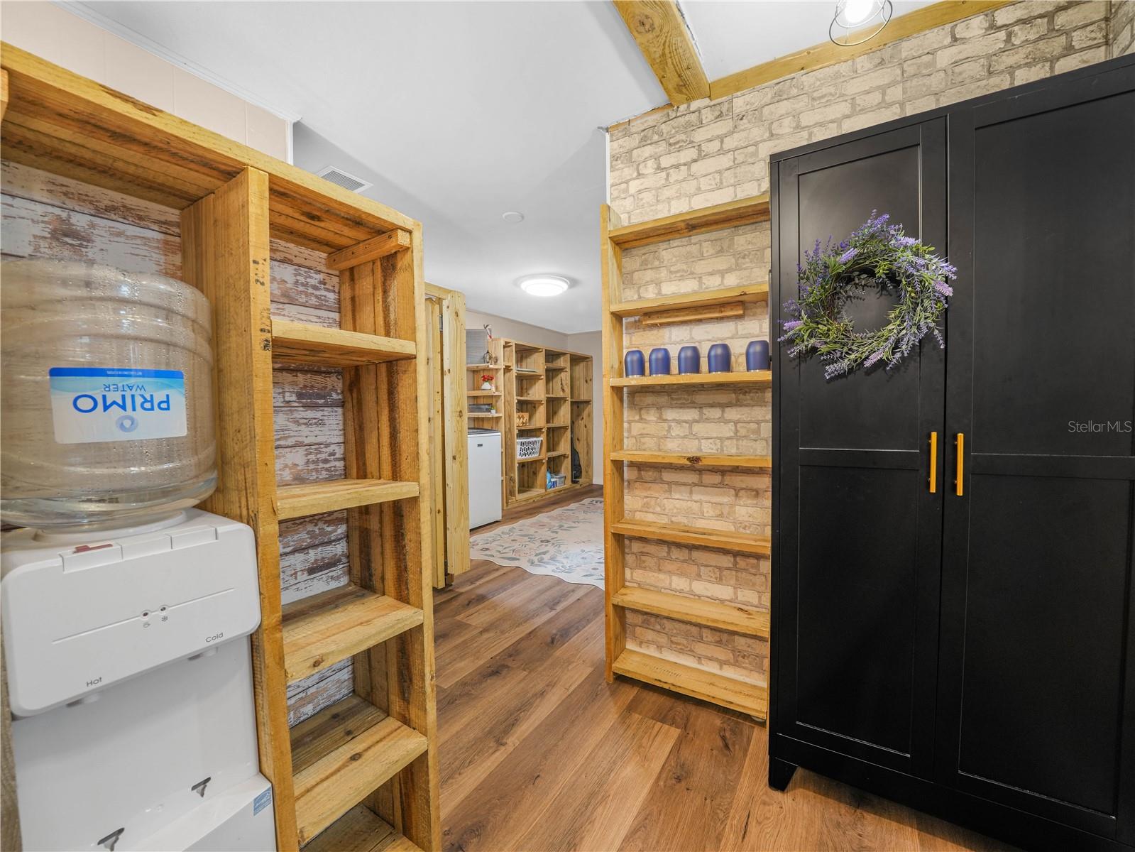 Lots of storage and shelving! - 310 RICO WAY, AUBURNDALE
