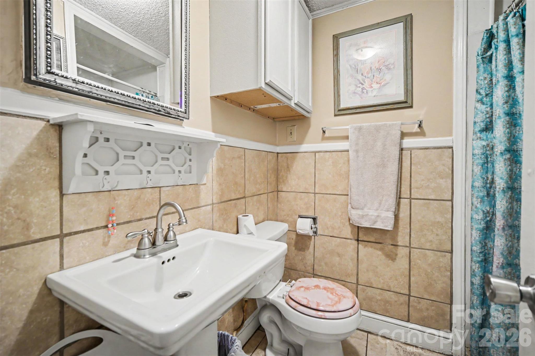 Bathroom #2 - 206 Ferstl Avenue, Belmont