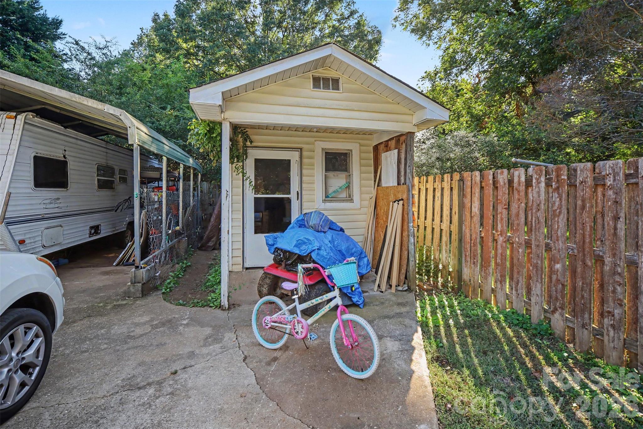 Storage Shed - 206 Ferstl Avenue, Belmont