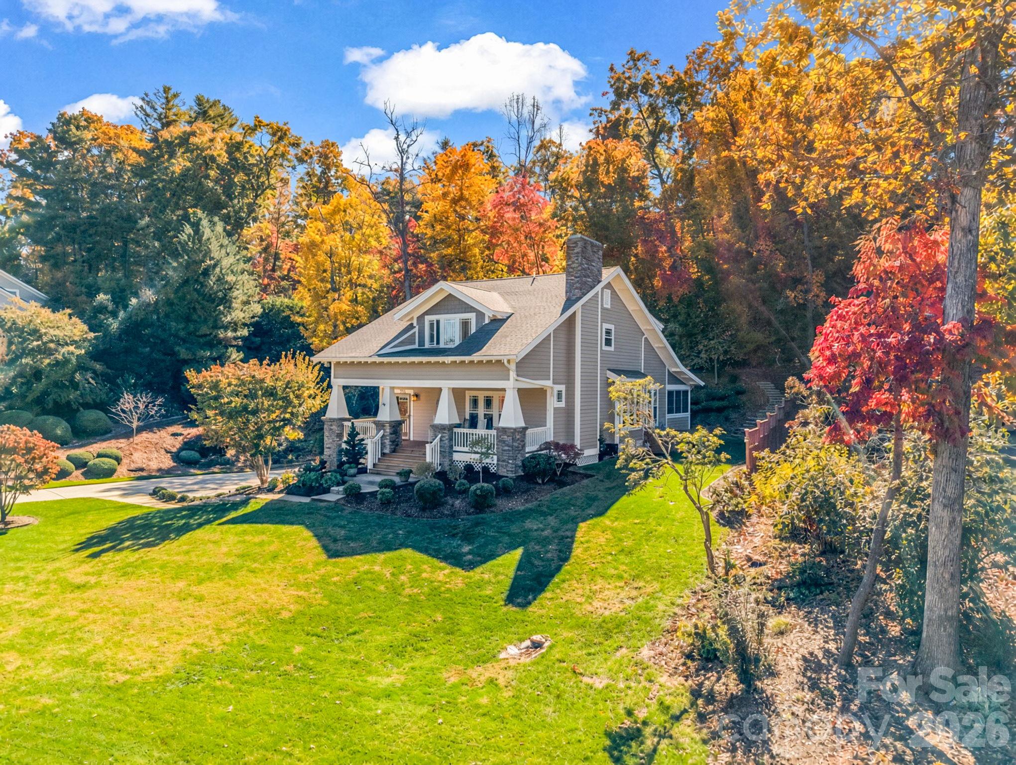 Right side view - 376 Scarlet Tanager Court, Arden
