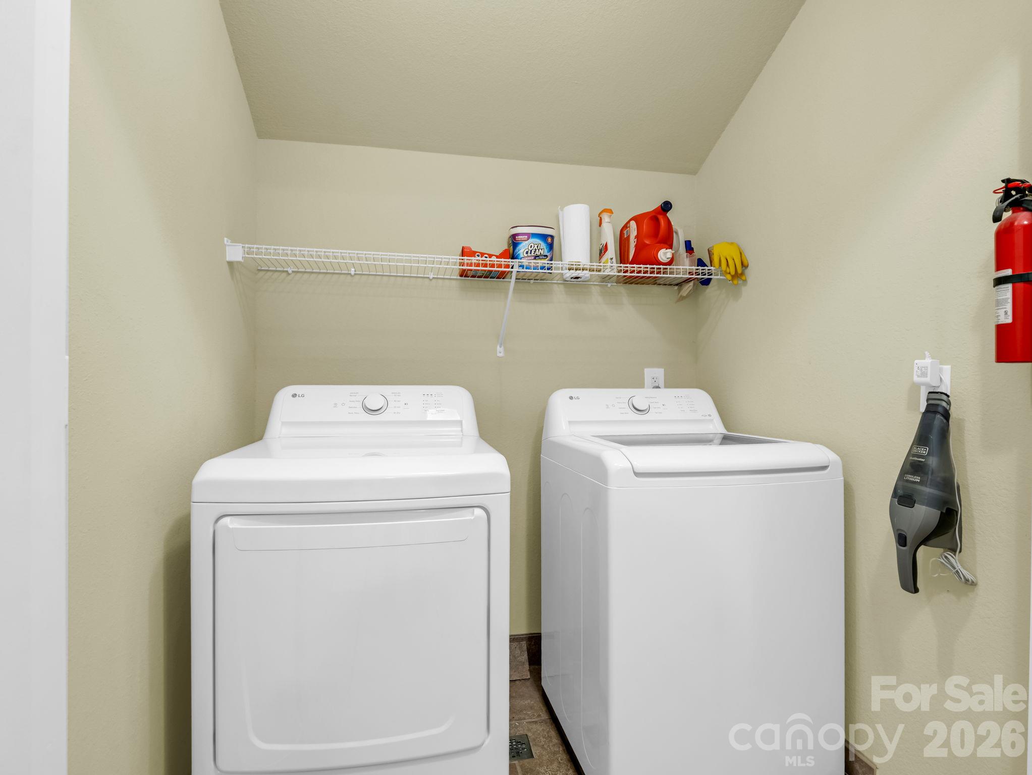 Laundry - 376 Scarlet Tanager Court, Arden