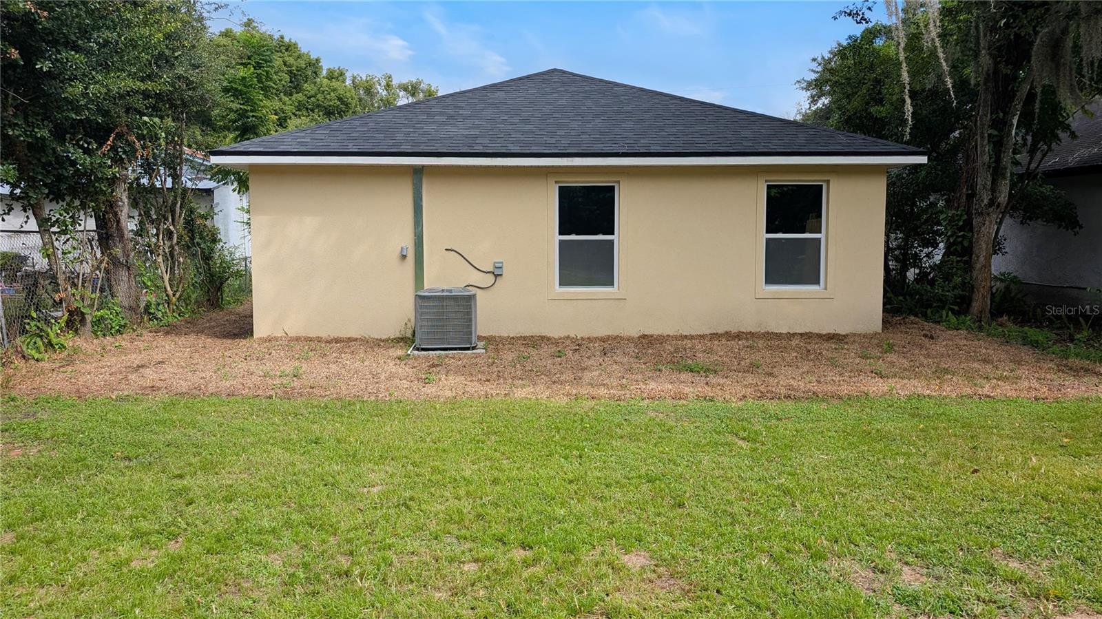 Single Family Residence at 1513 W 16TH ST, SANFORD, photo 23 of 25