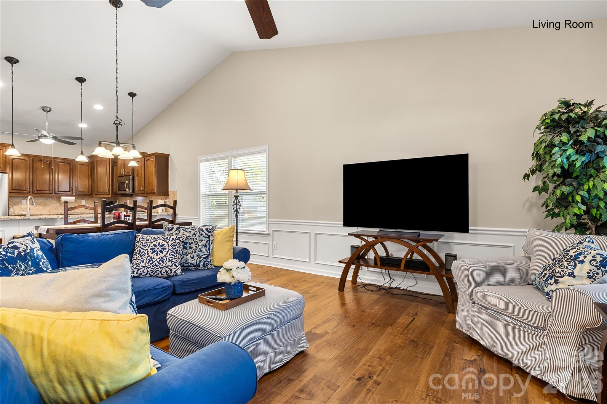 Single Family Residence at 25578 Seagull Drive, Lancaster, photo 12 of 48