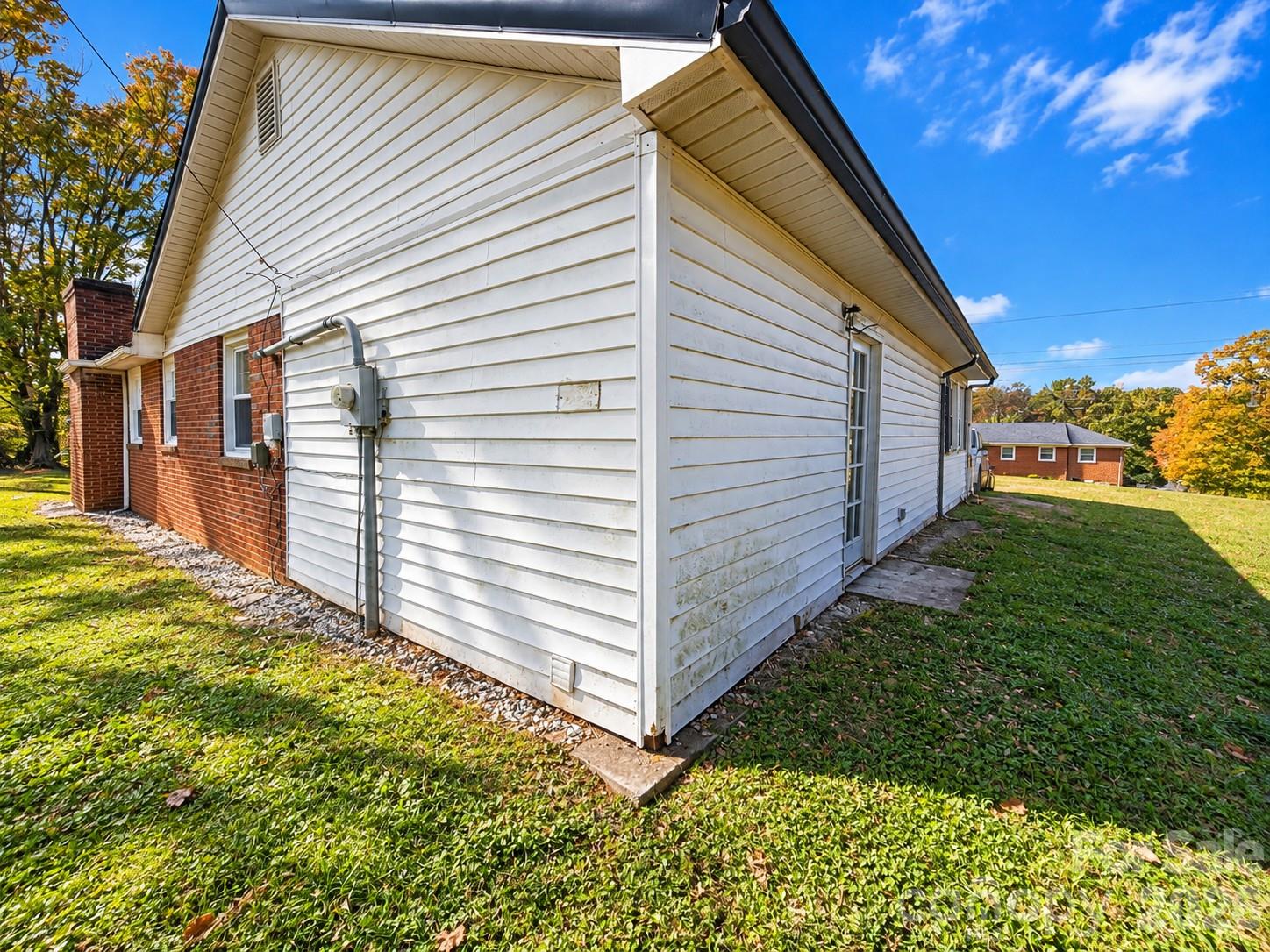 Single Family Residence at 165 Green Circle Drive, North Wilkesboro, photo 18 of 18