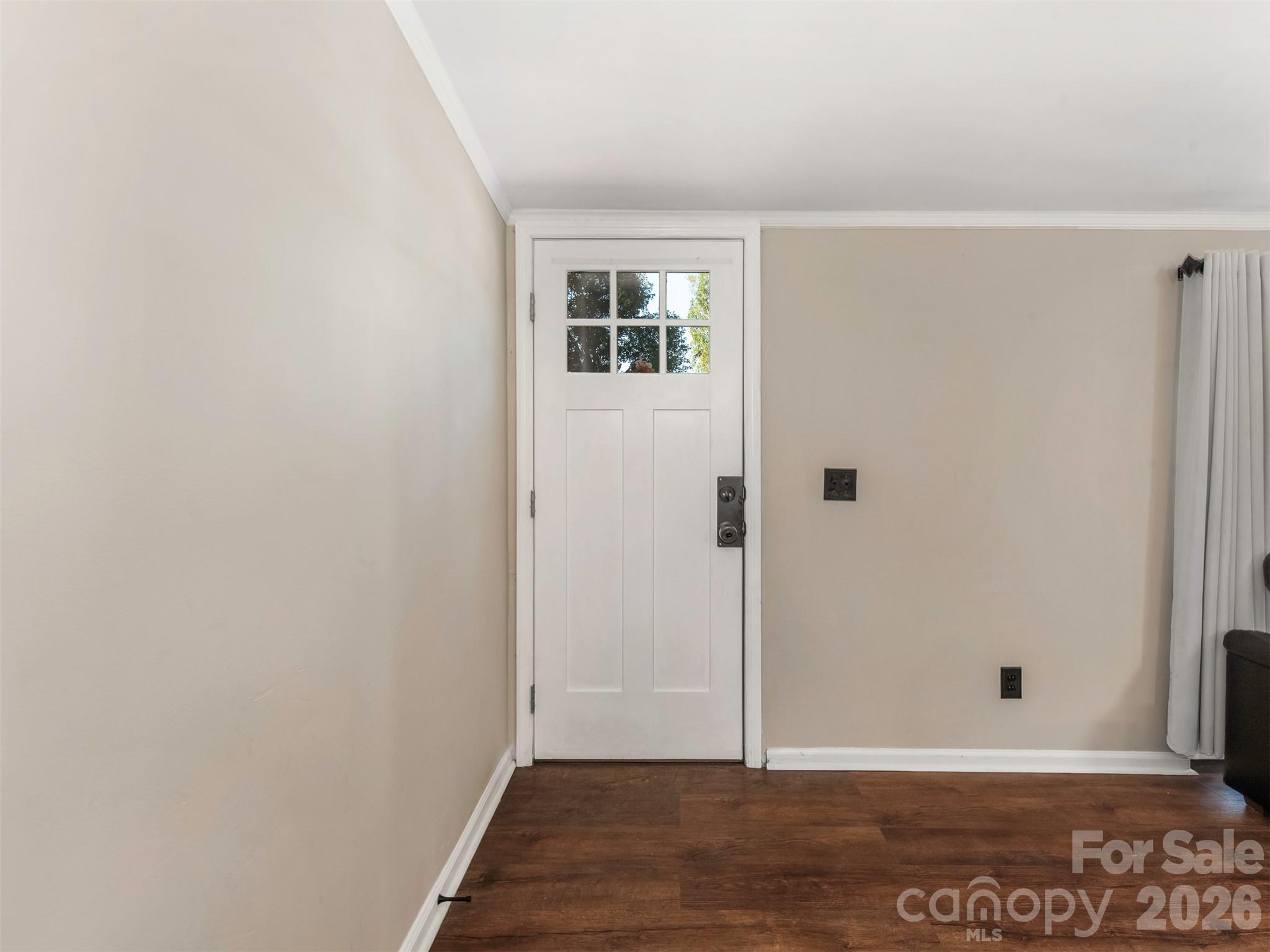 Single Family Residence at 3345 Roundcliff Drive, Concord, photo 4 of 38