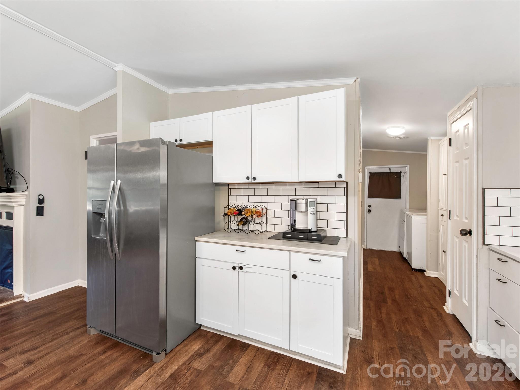 Single Family Residence at 3345 Roundcliff Drive, Concord, photo 12 of 38