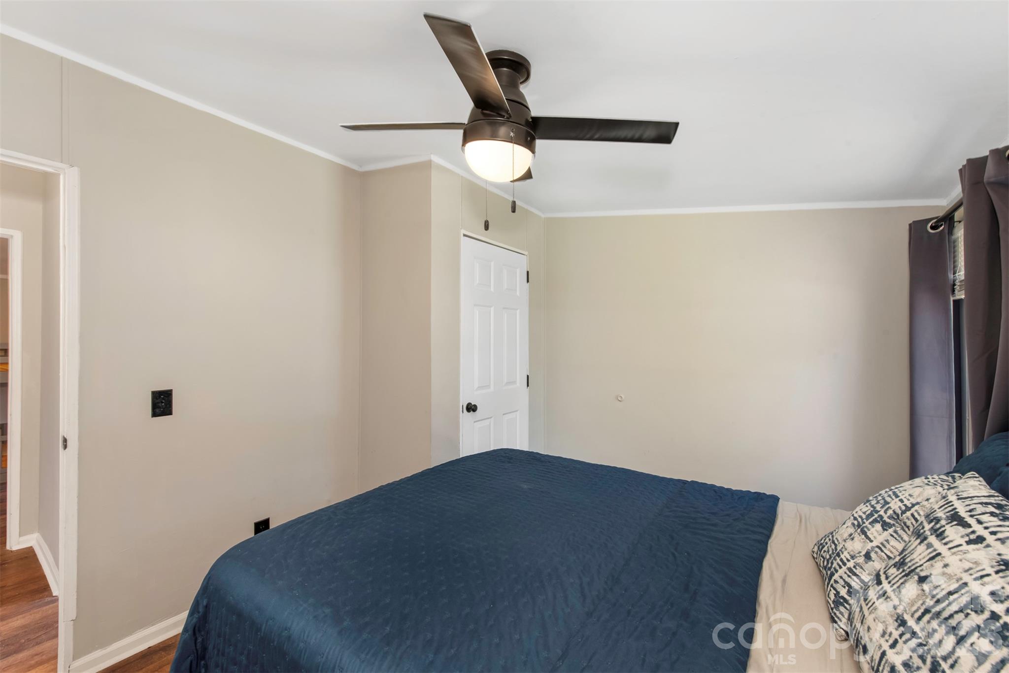 Single Family Residence at 3345 Roundcliff Drive, Concord, photo 24 of 38