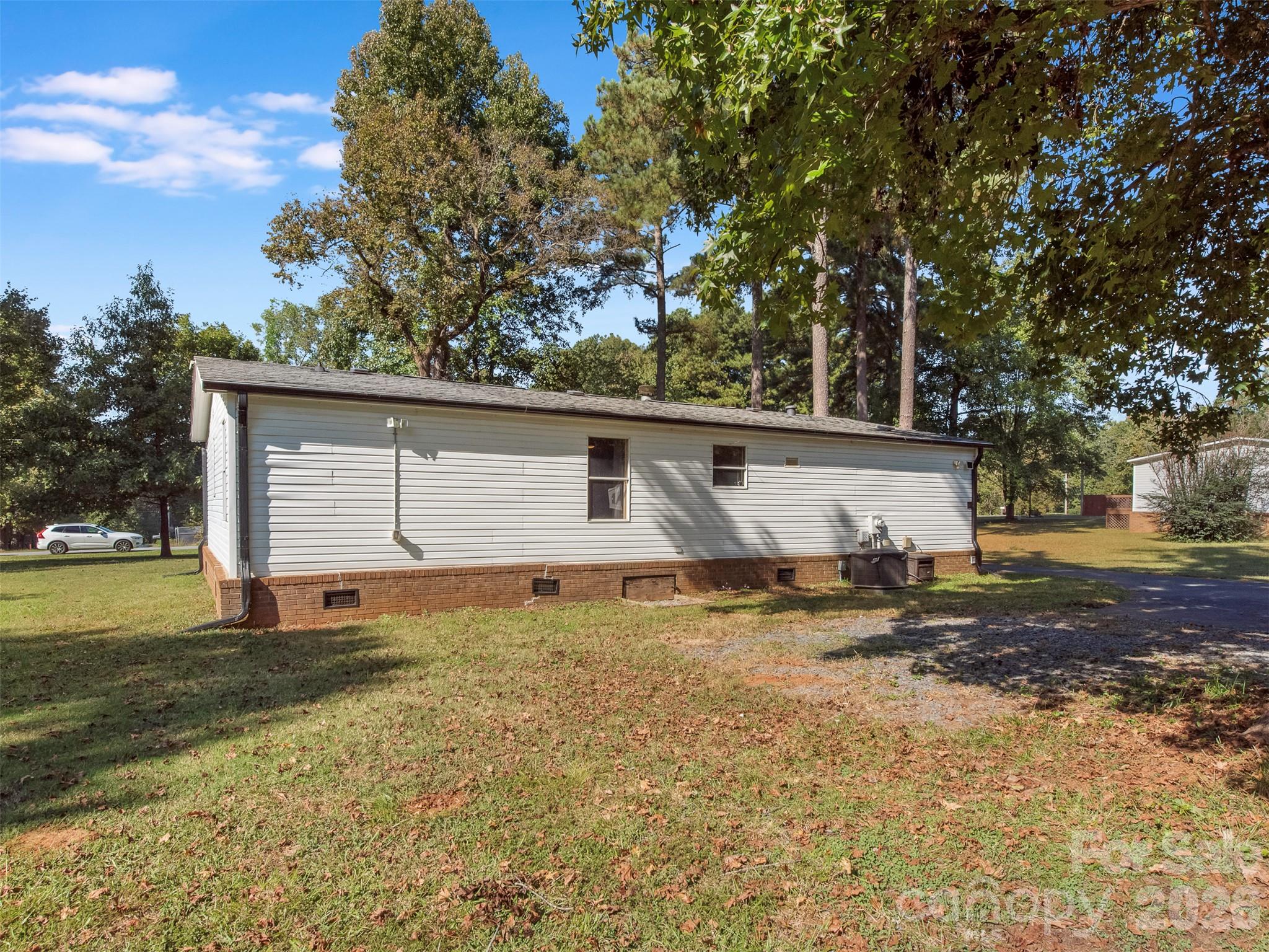 Single Family Residence at 3345 Roundcliff Drive, Concord, photo 31 of 38