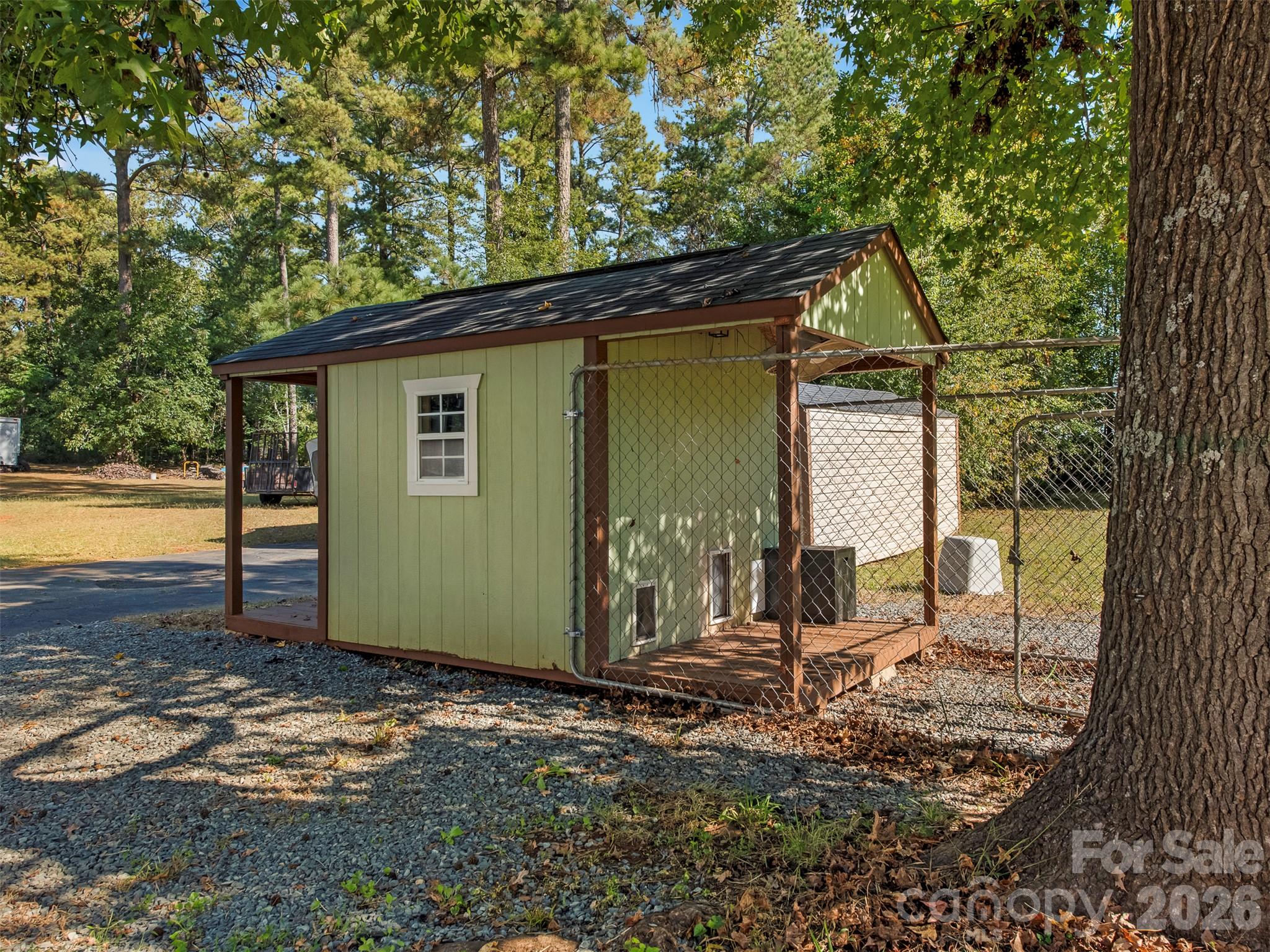 Single Family Residence at 3345 Roundcliff Drive, Concord, photo 32 of 38