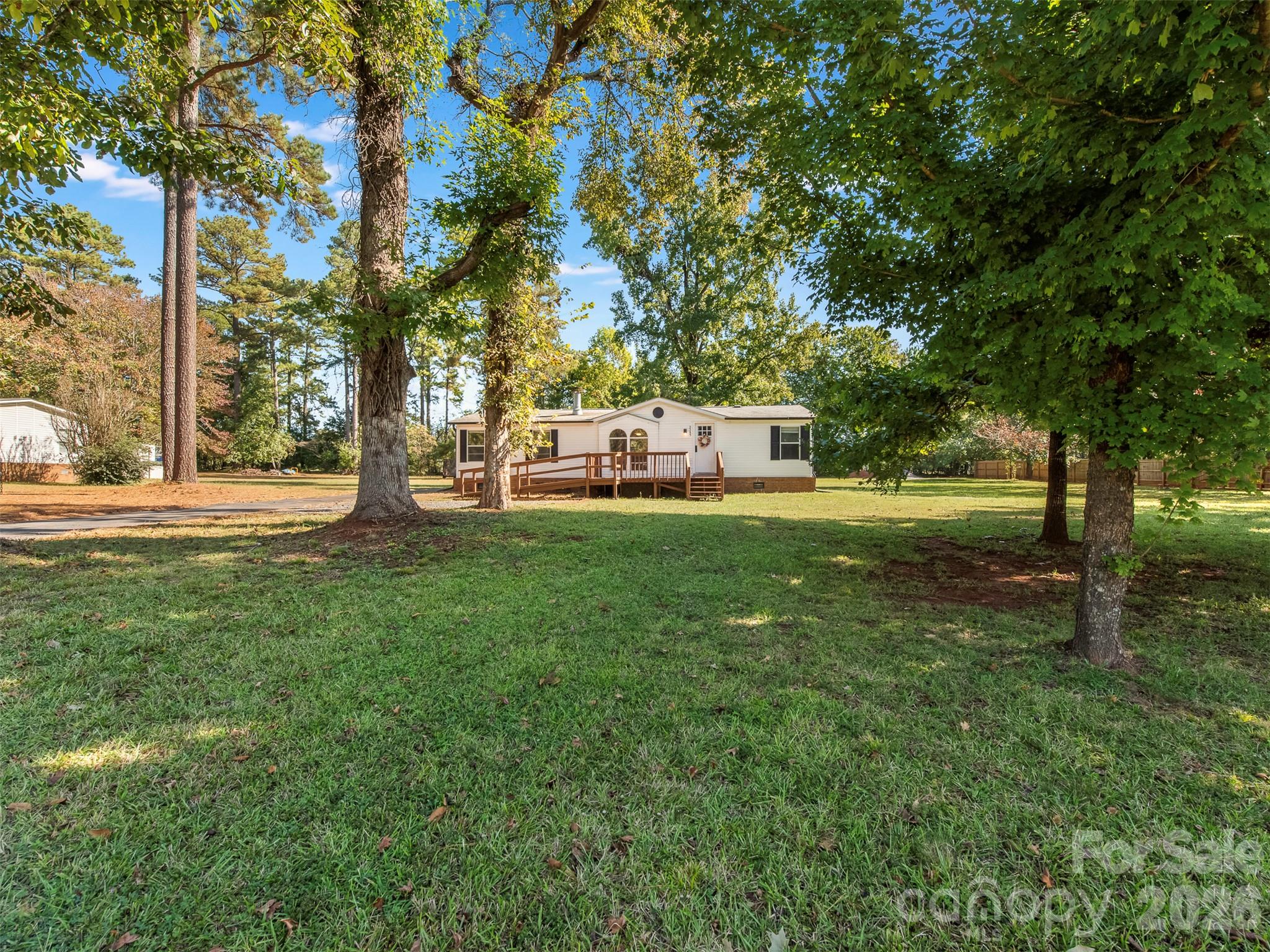 Single Family Residence at 3345 Roundcliff Drive, Concord, photo 35 of 38