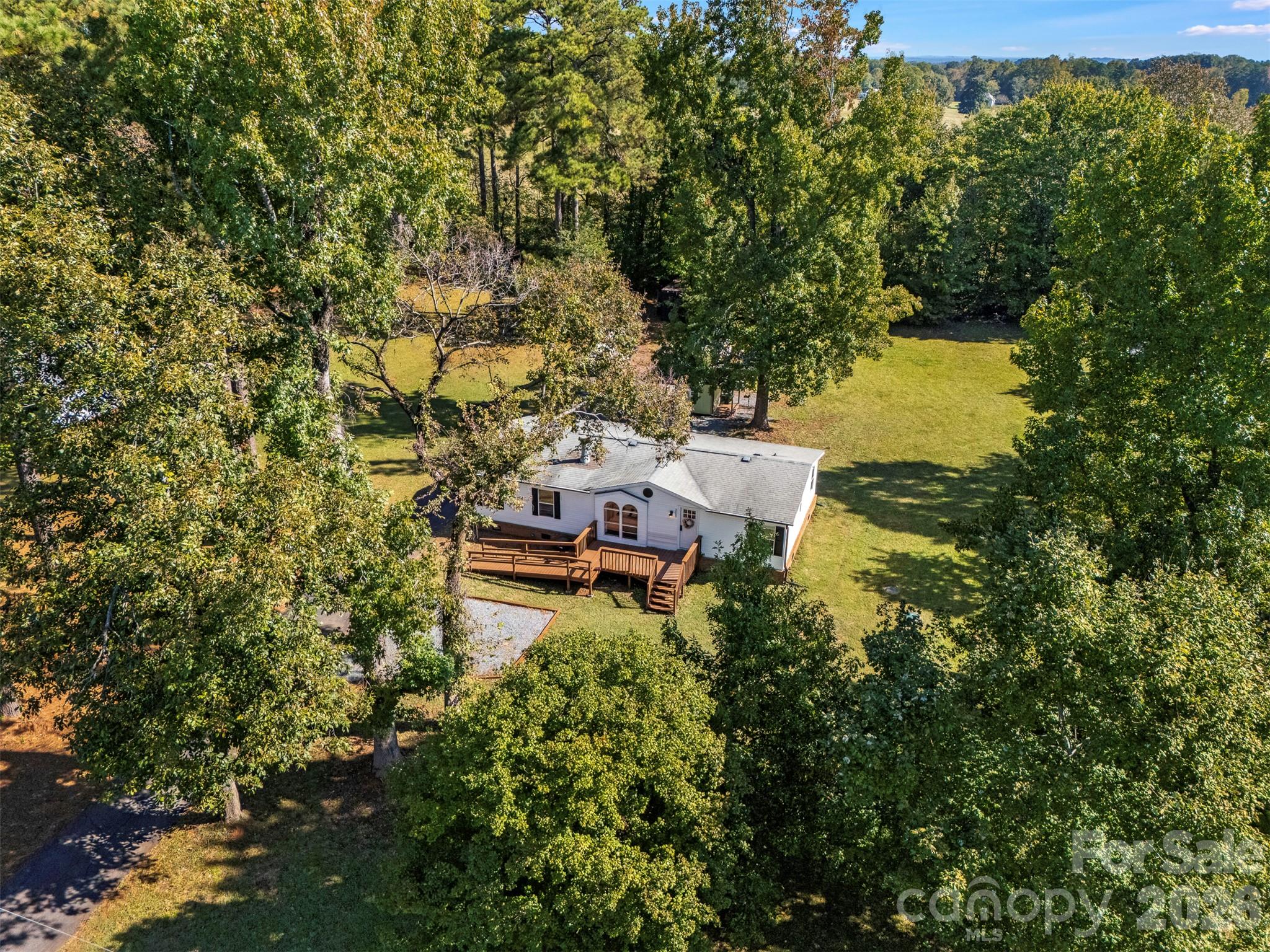 Single Family Residence at 3345 Roundcliff Drive, Concord, photo 36 of 38